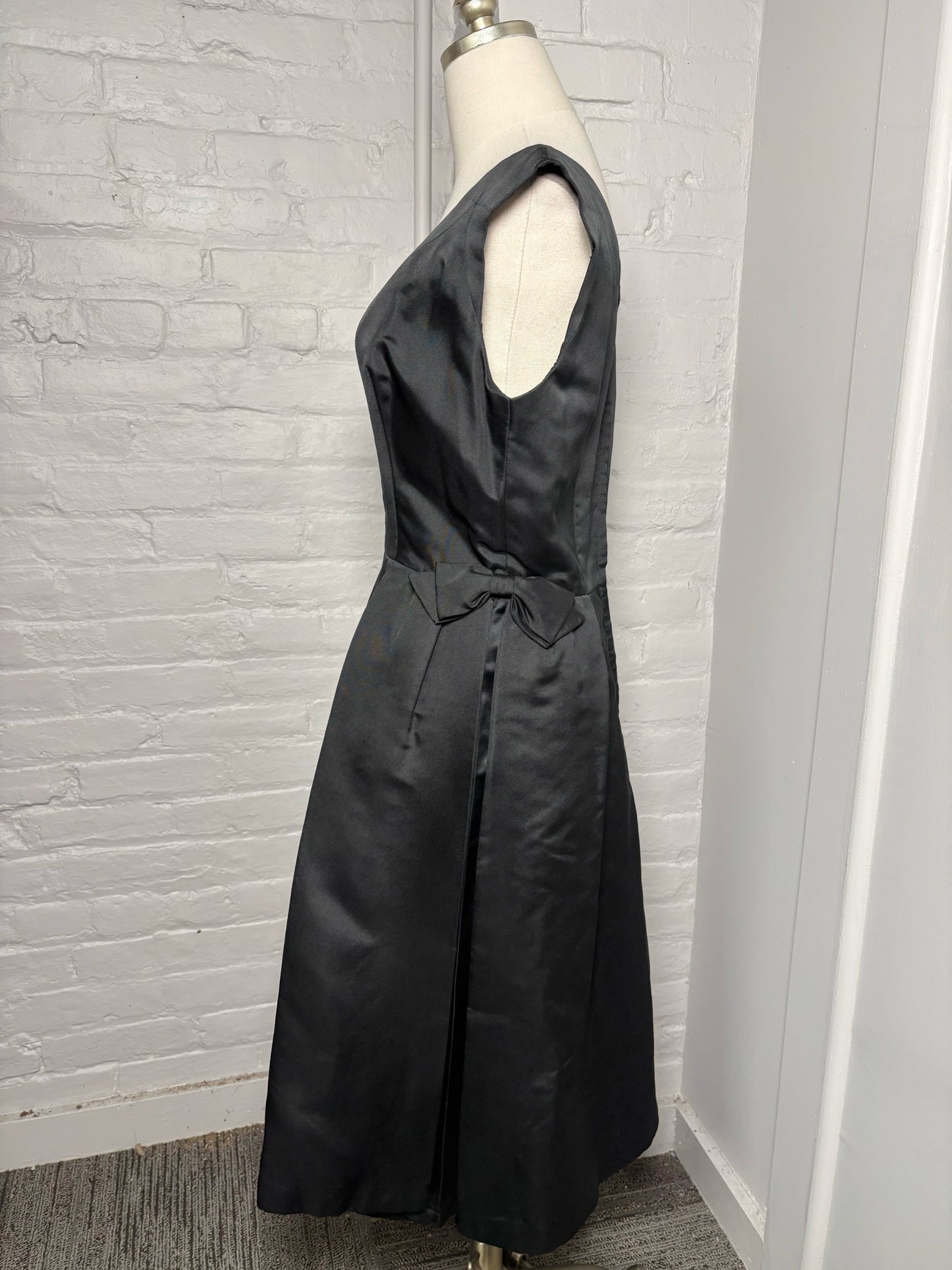 Women Size M (Estimate) Elizabeth Arden Black Vintage Dress