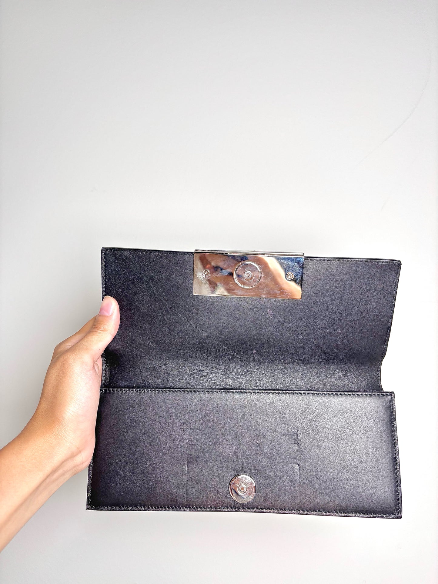 Gucci Solid Leather Black Cowhide Clutch Purse