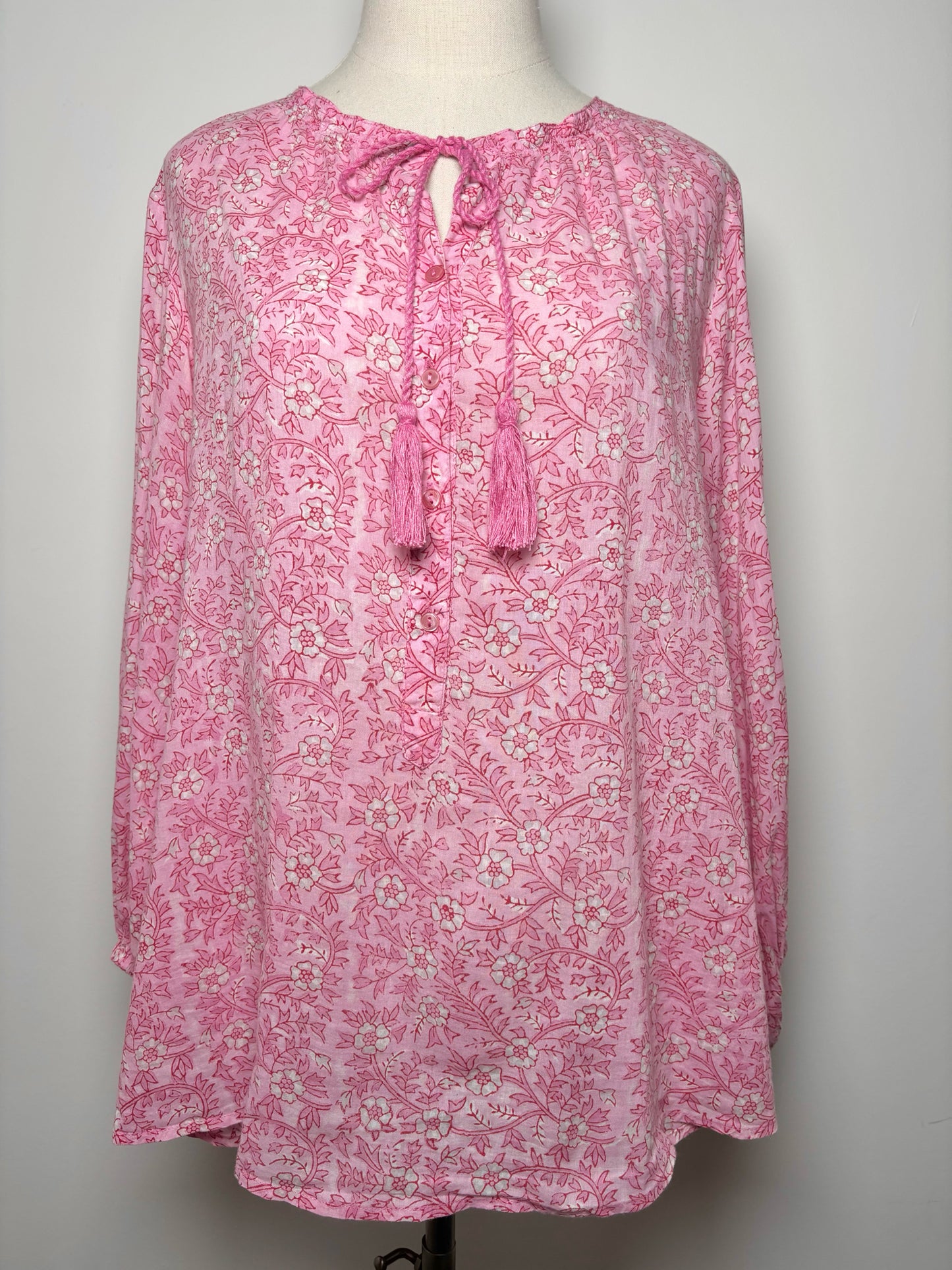 Women Size XS India Collection Emerson Fry Pink, White Floral Cotton Blouse