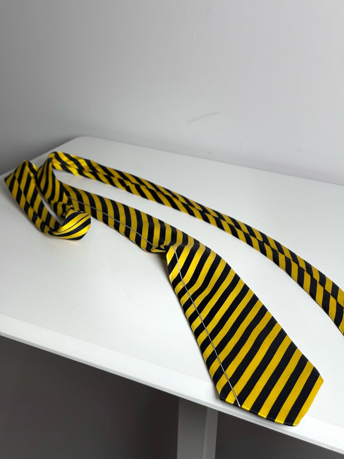 Bijan Black, Yellow 100% Silk Diagonal Stripes Men's Pre-owned Tie