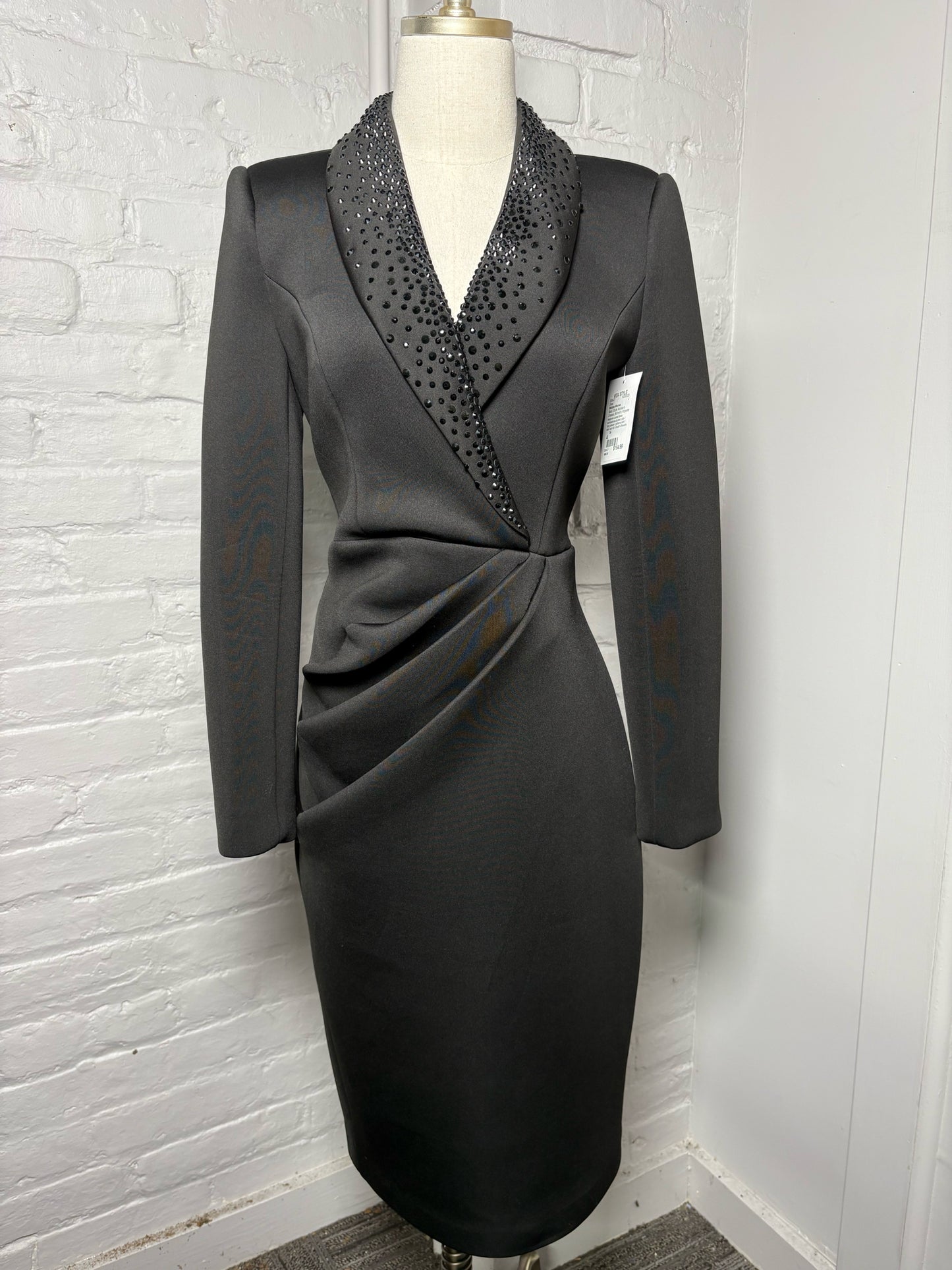 Women Size 4 Badgley Mischka Black Studs Dress