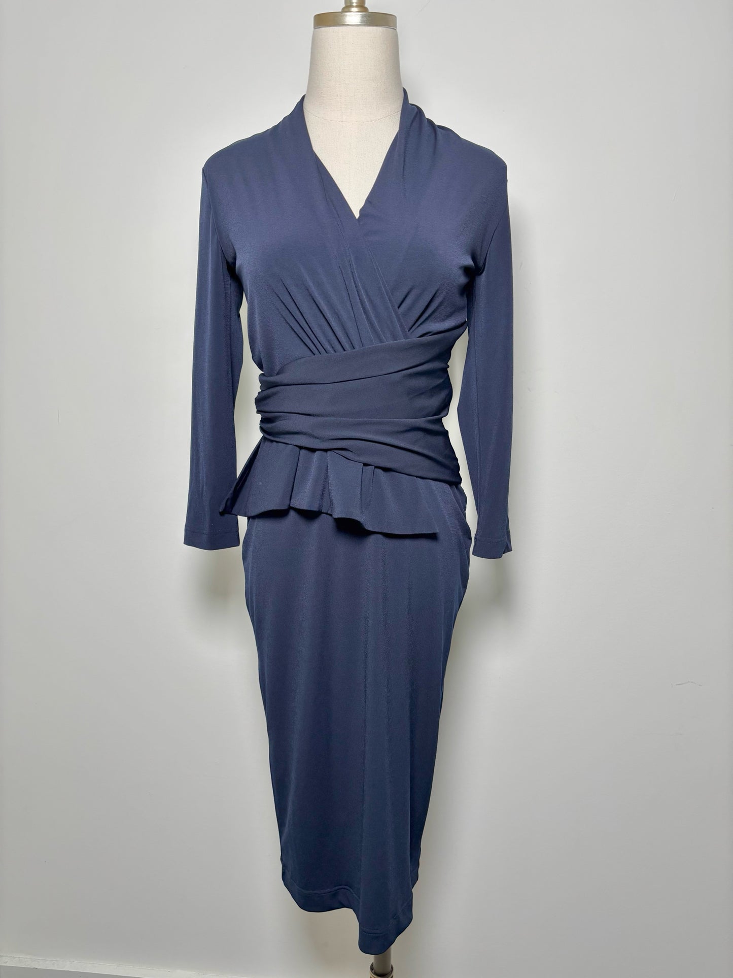 Women Size 6 The Fold London Navy Stretch Knit 3/4 Sleves Sheath Dress