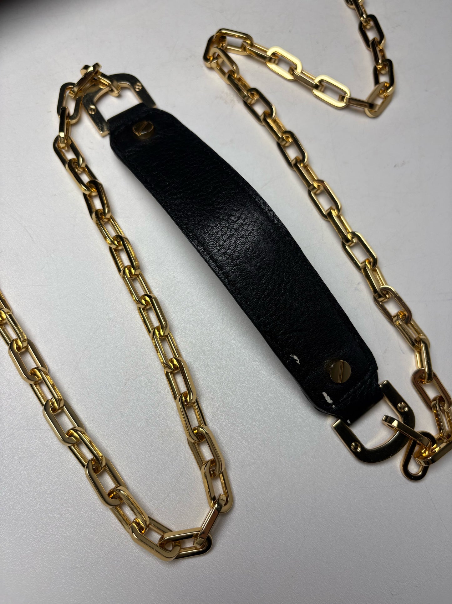Women's Tory Burch Black Pebble Leather Gold-Tone Logo Pre-Owned Small Purse