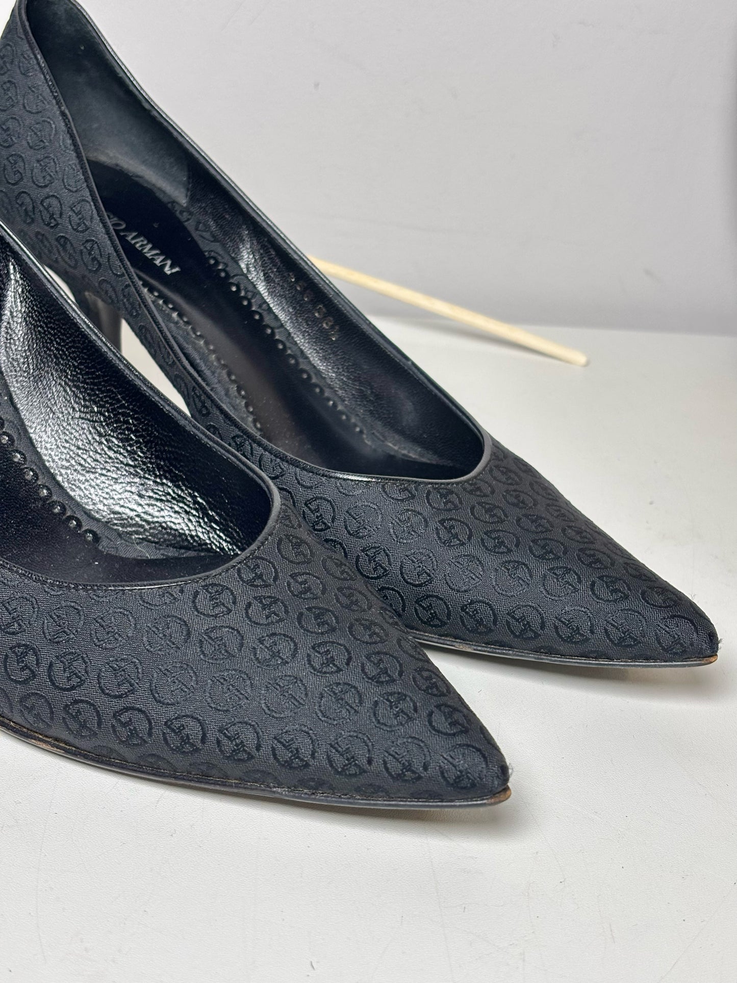 W Shoe Size 38.5 (8 US) Giorgio Armani Black Pump