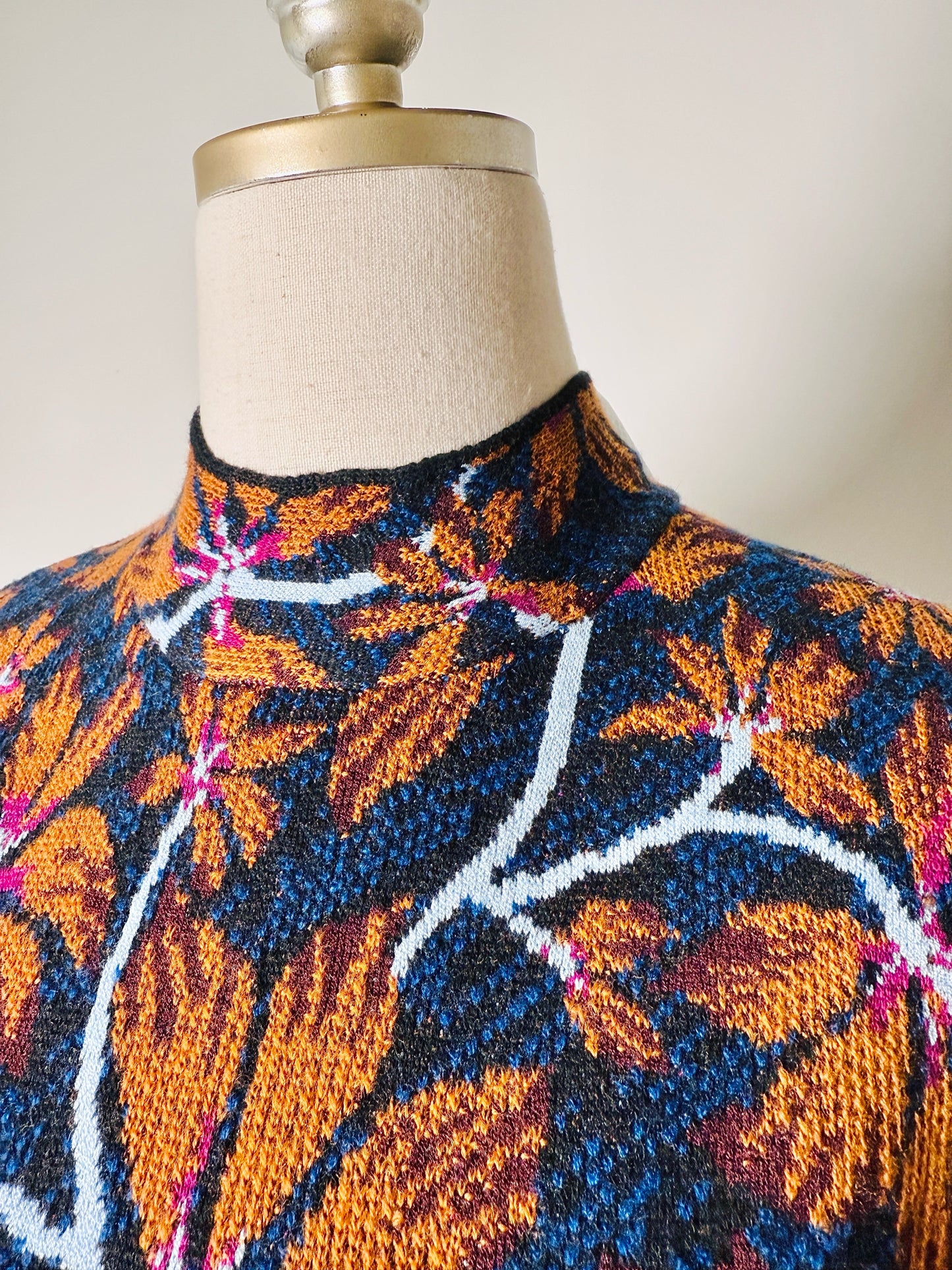Women Size L Ulla Johnson Navy, Blue, Orange Floral SS Sweater
