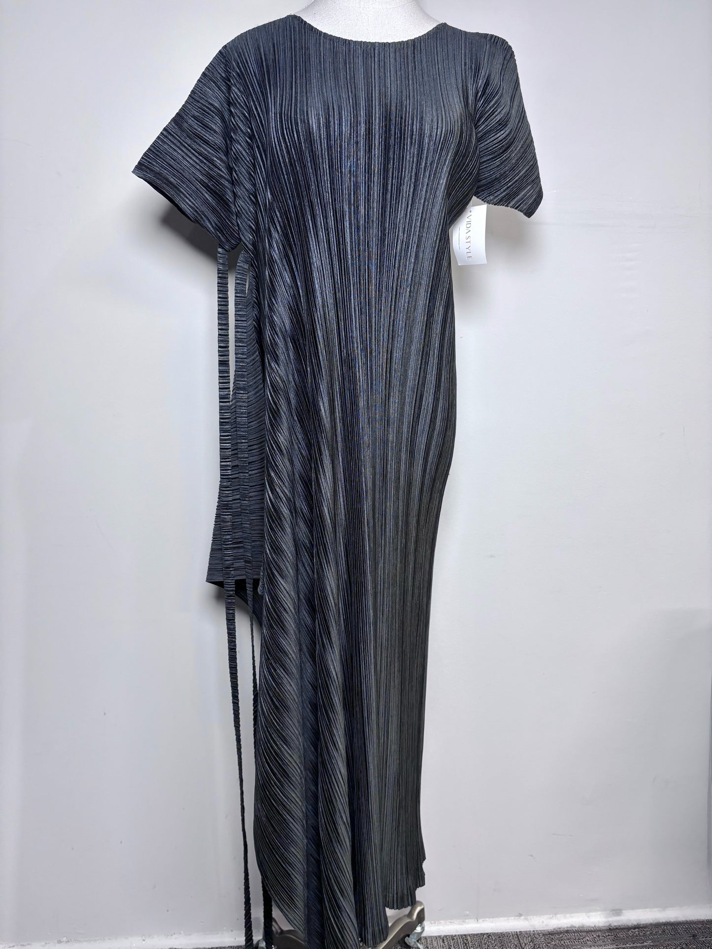 Women Size S Issey Miyake Black Vertical Pleats Maxi Side Slit Dress