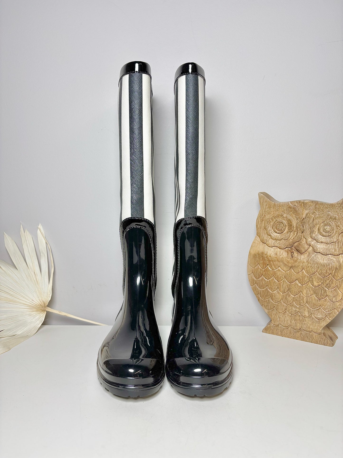 W Shoe Size 10 D&G Black, White Rubber NWT Boots