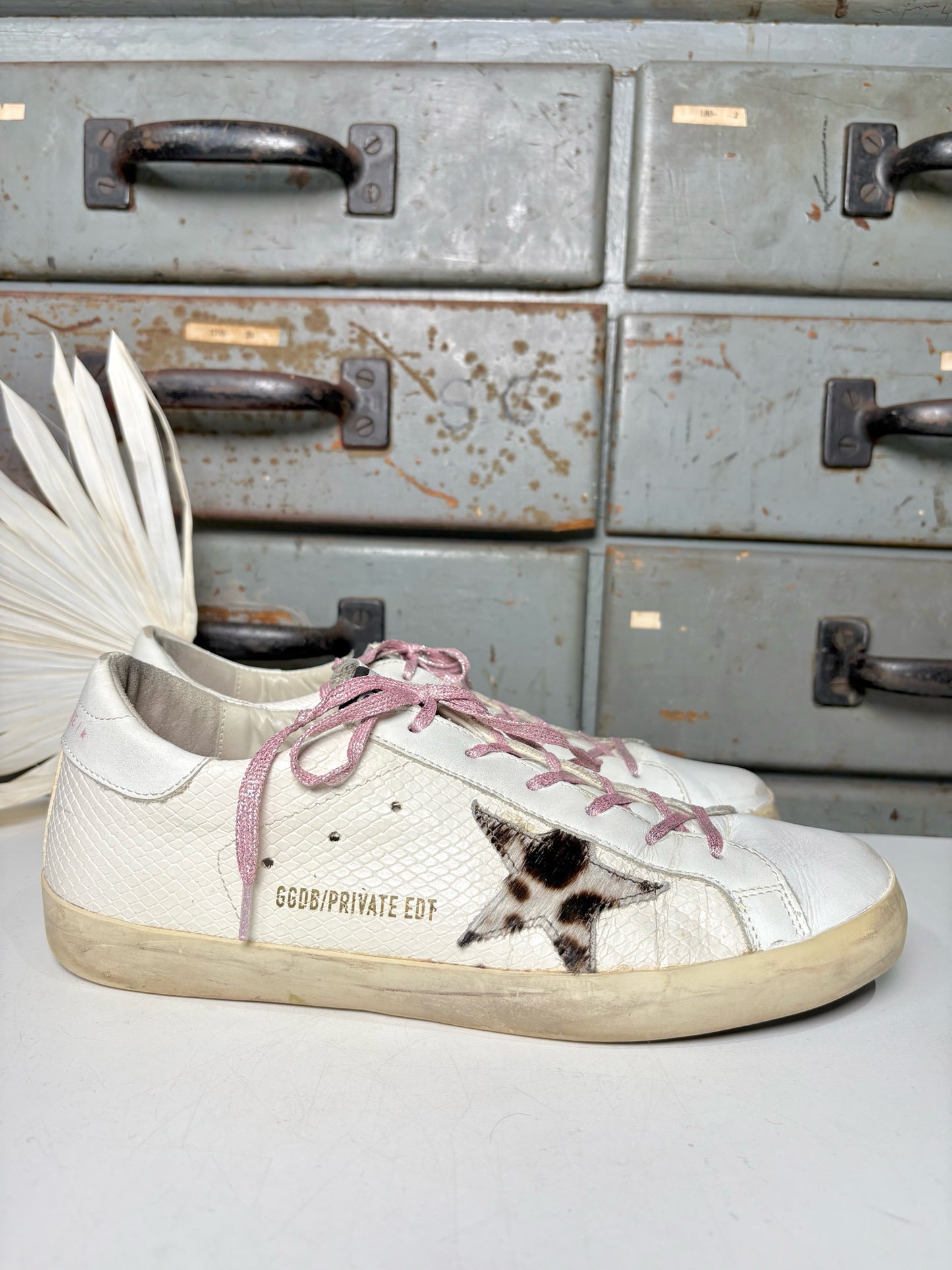 W Shoe Size 40 Golden Goose White Leather Sneakers