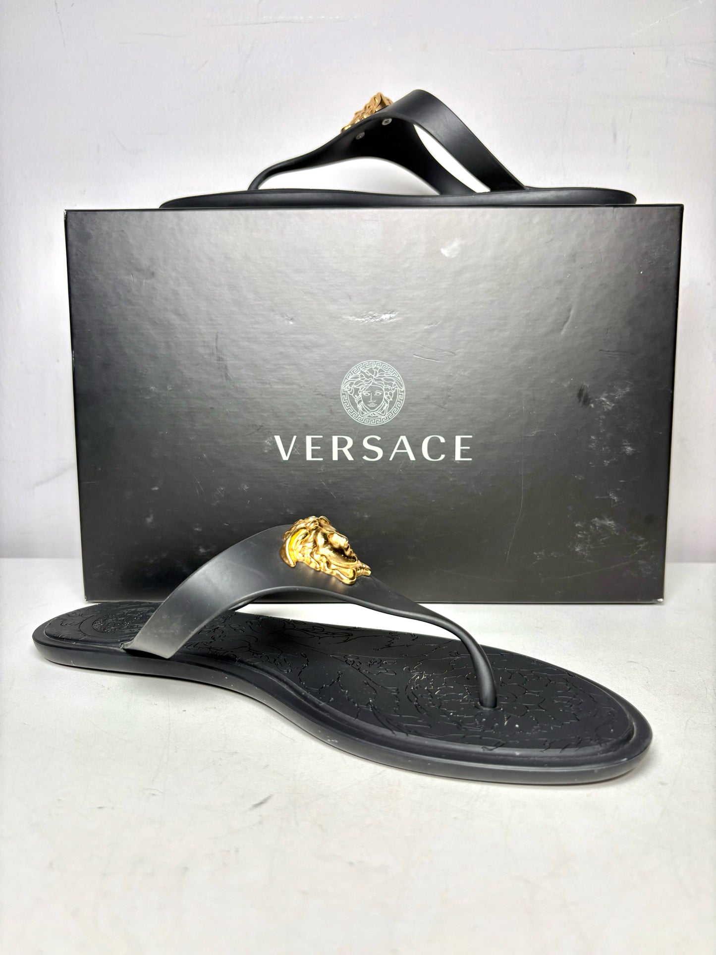 W Shoe Size 37 (6.5) Versace Black TPU Pre-owned Sandals