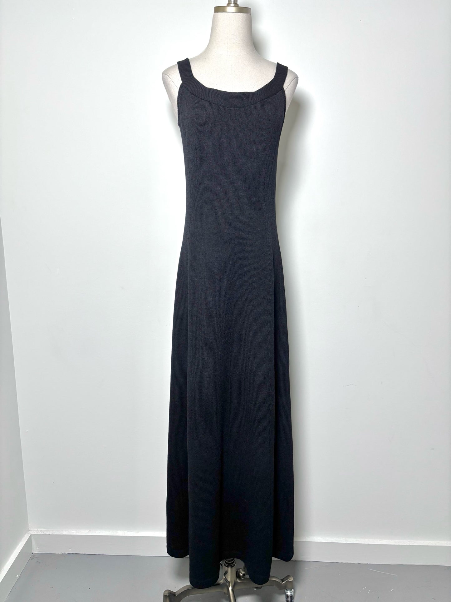 Women Size 2 St. John Black Knitted Wool Dress