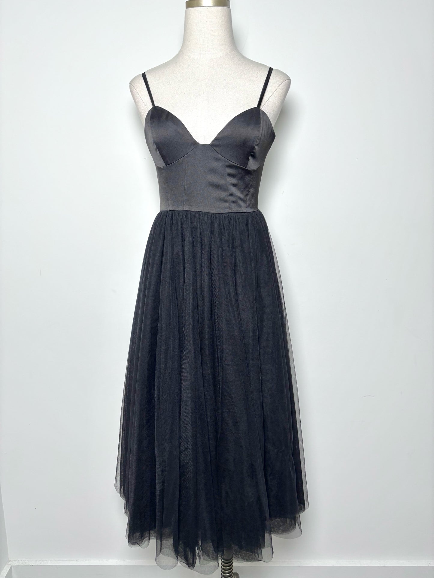 Women Size 6 Fame and Partners Black Tulle Cocktail Midi Dress