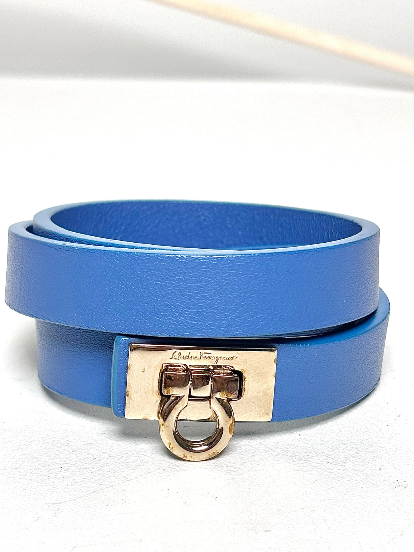 Salvatore Ferragamo Blue Gancini Double Wrap Leather Gold Logo Bracelet