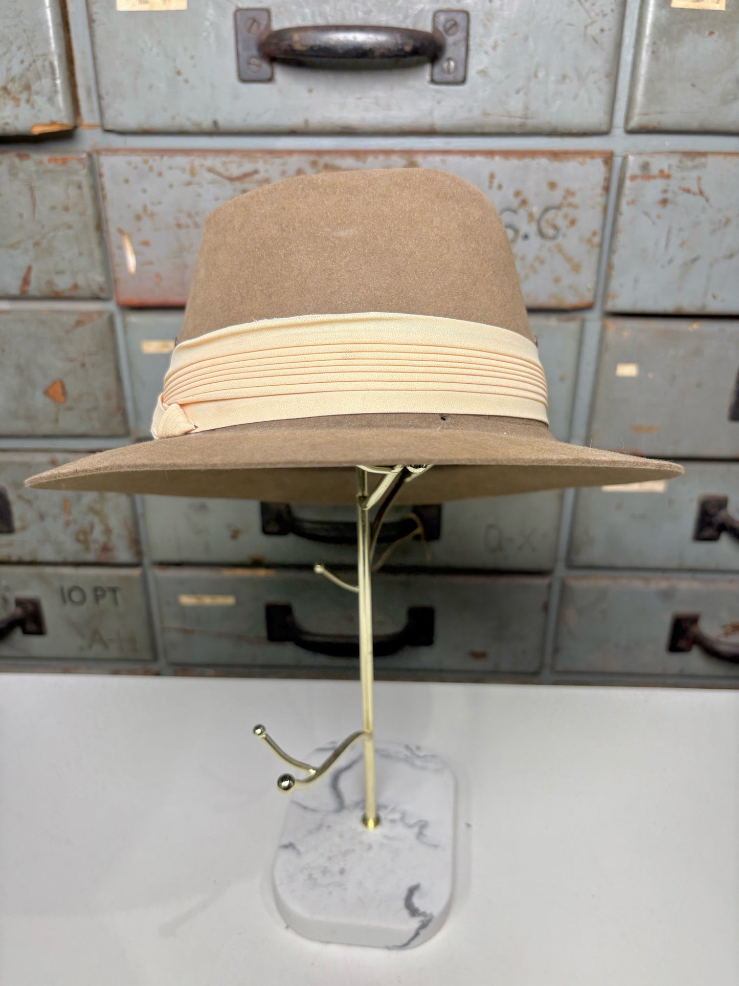 Willis & Geiger Outfitters Sz 7 3/8 Vintage Safari Hat