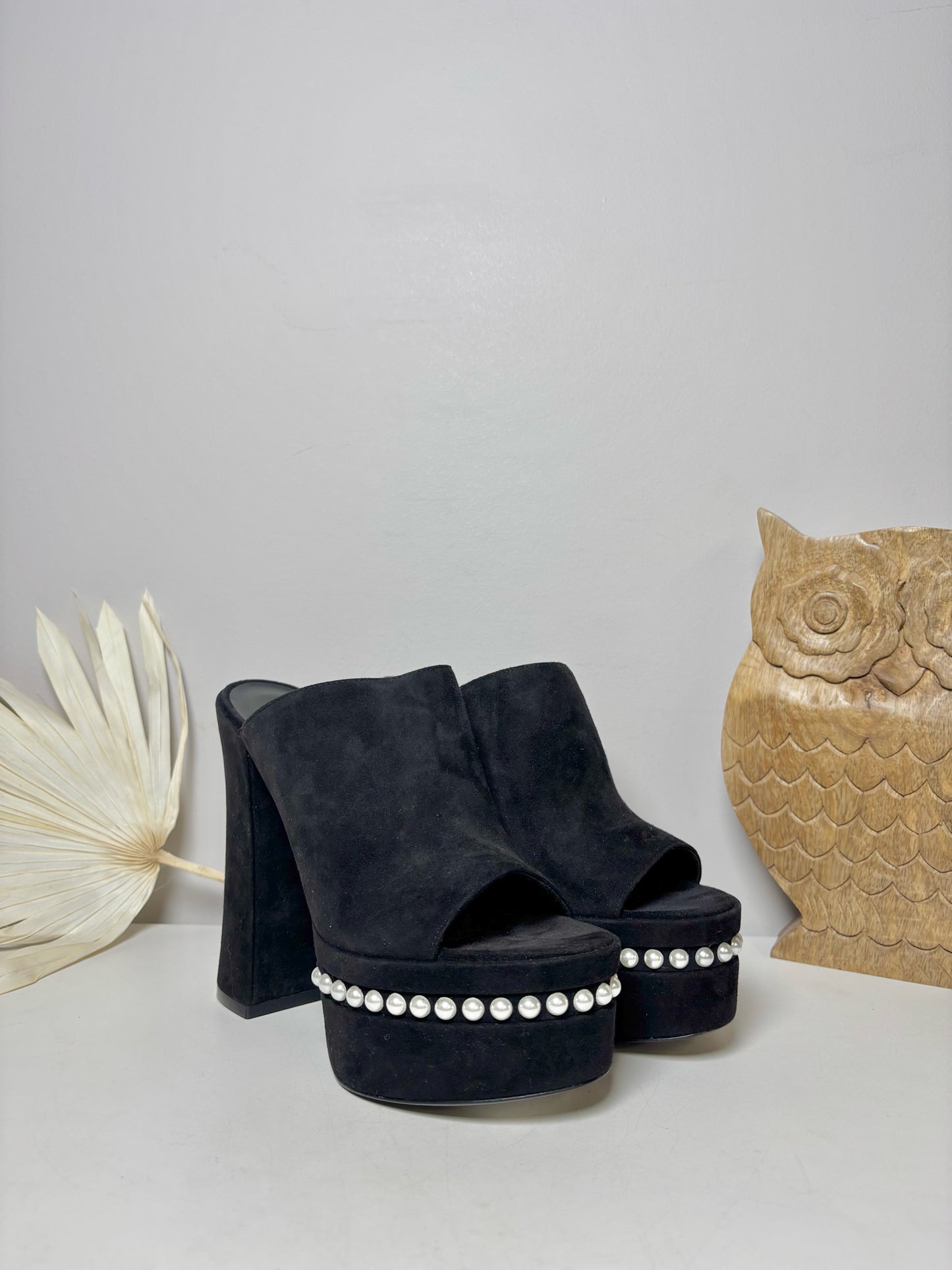 W Shoe Size 7 Stuart Weitzman Black Leather Suede Pearl Platform Slides