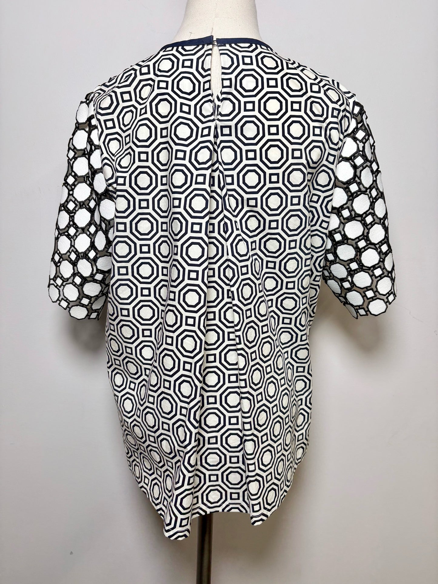 Women Size 4 Tory Burch Blue, White Geometric Embroidered Gloria Shirt