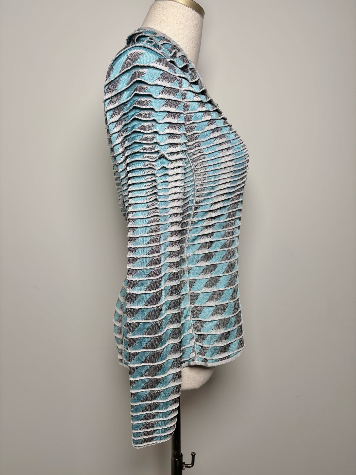 Women Size 40 (4, US) Giorgio Armani Turquoise, Gray Tiered Knit NWT Sweater
