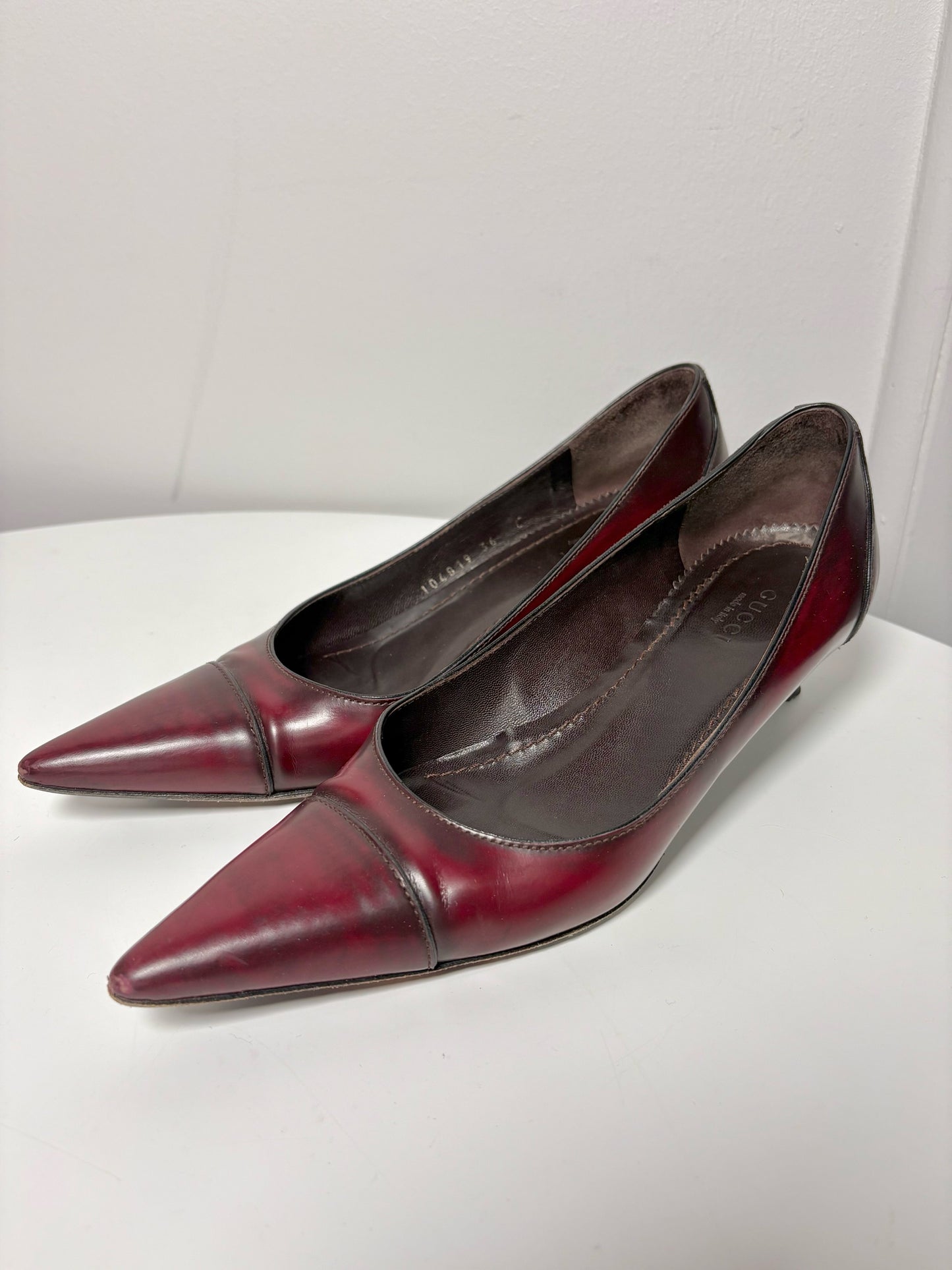 W Shoe Size 36 (5.5/6 US) Gucci Wine Leather Vintage Pump
