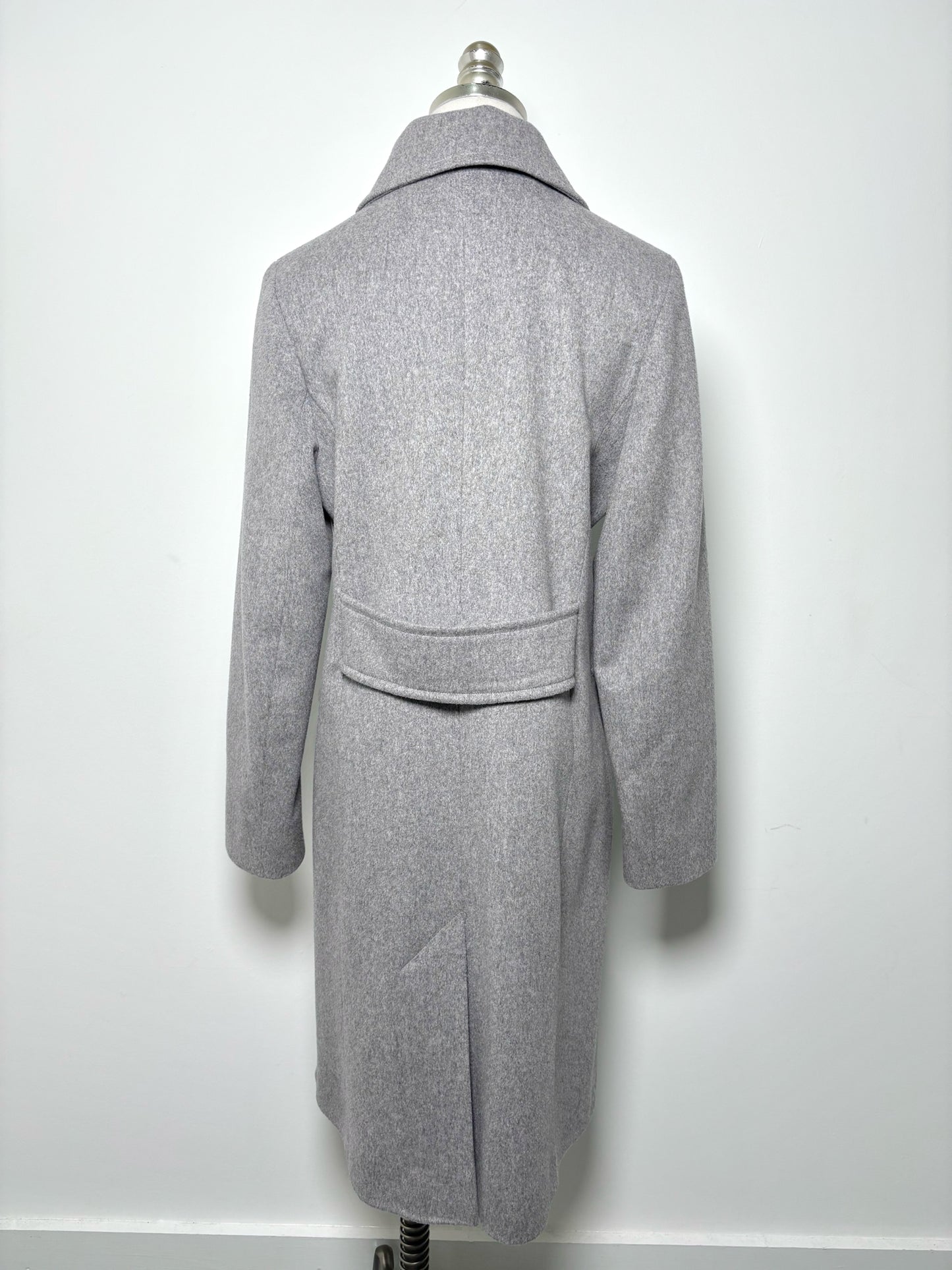 Women Size 10 (L US) Fleurette Light Gray Solid Pre-owned Coat