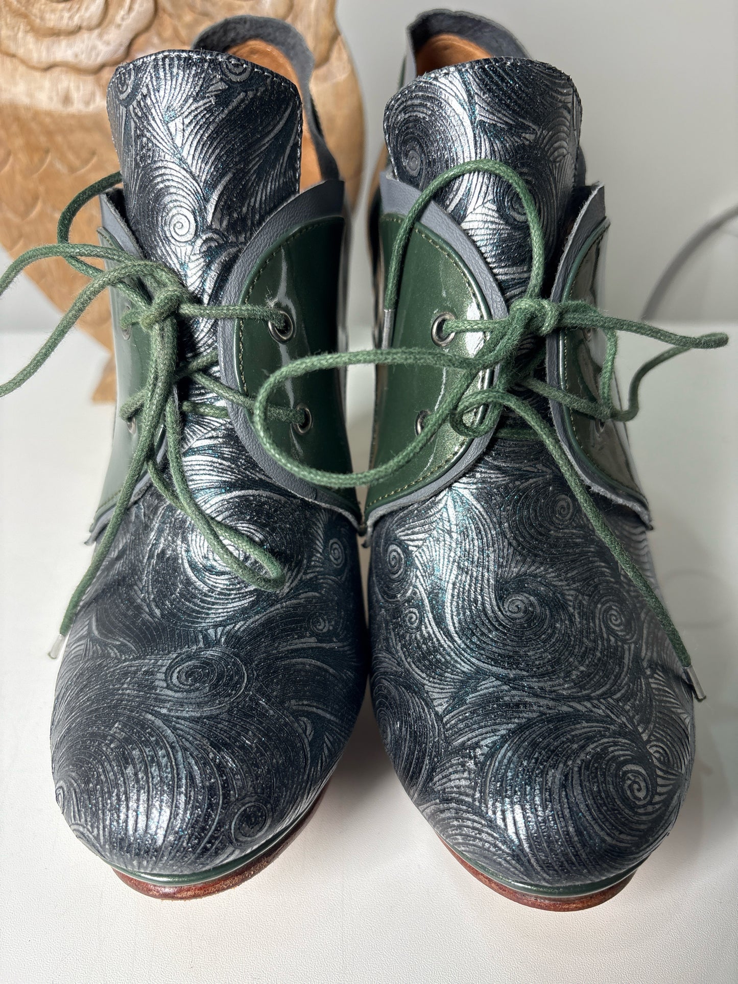 W Shoe Size 8 John Fluevog Green Leather Cowhide, Patent Heels