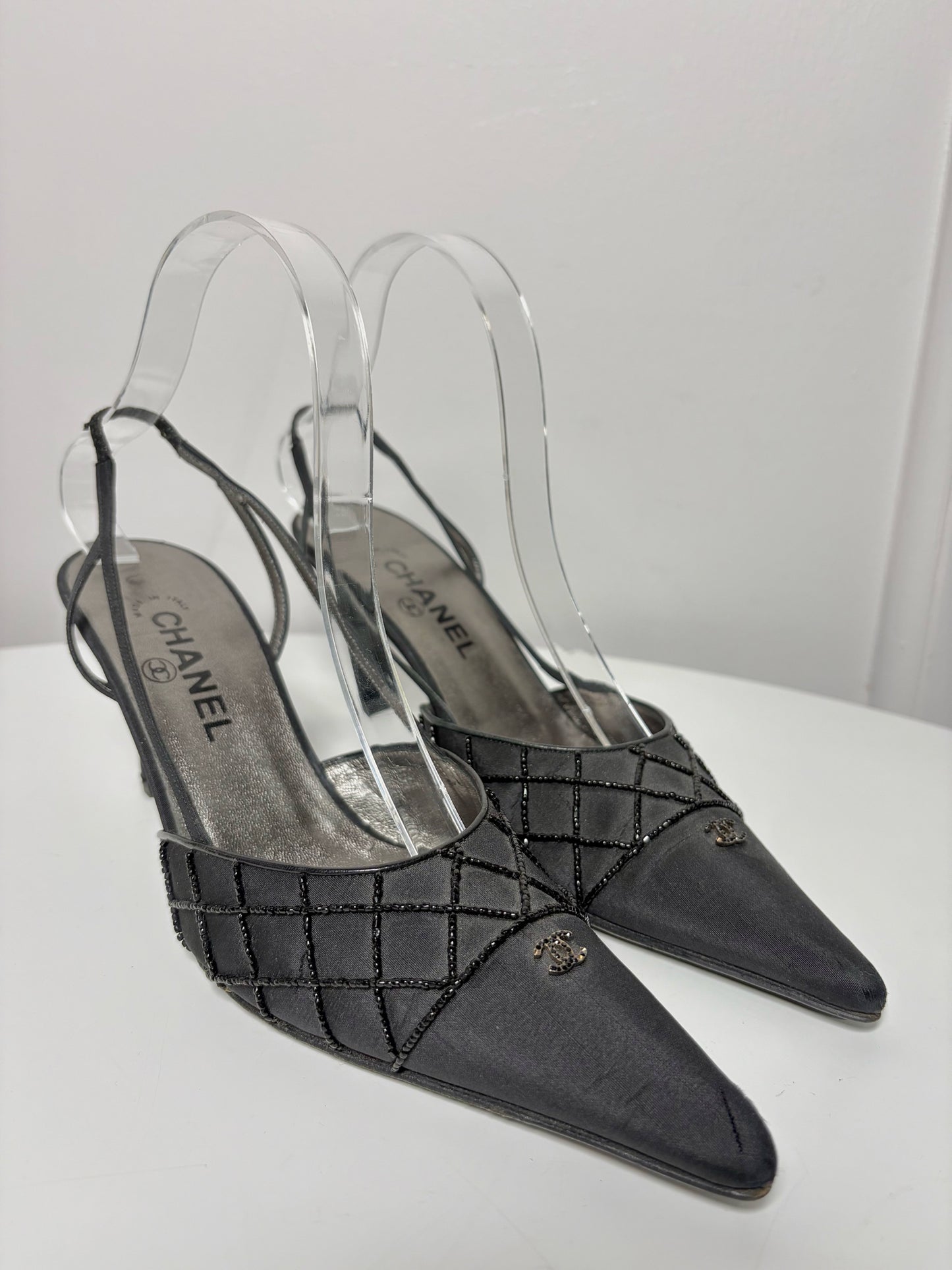 W Shoe Size 38 (7.5 - 8) Chanel Black Nylon Vintage Heels