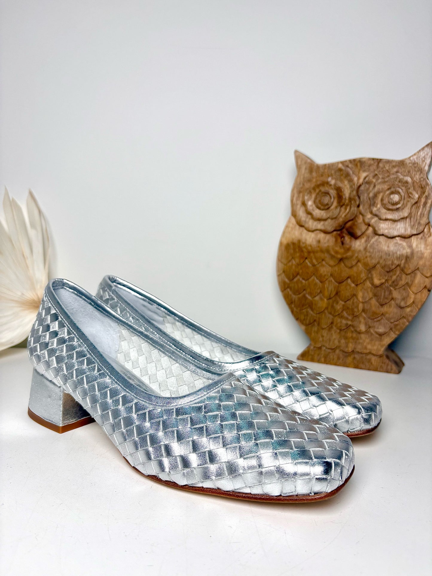 W Shoe Size 9.5 Freda Salvador Silver Leather Calf NWT Heels