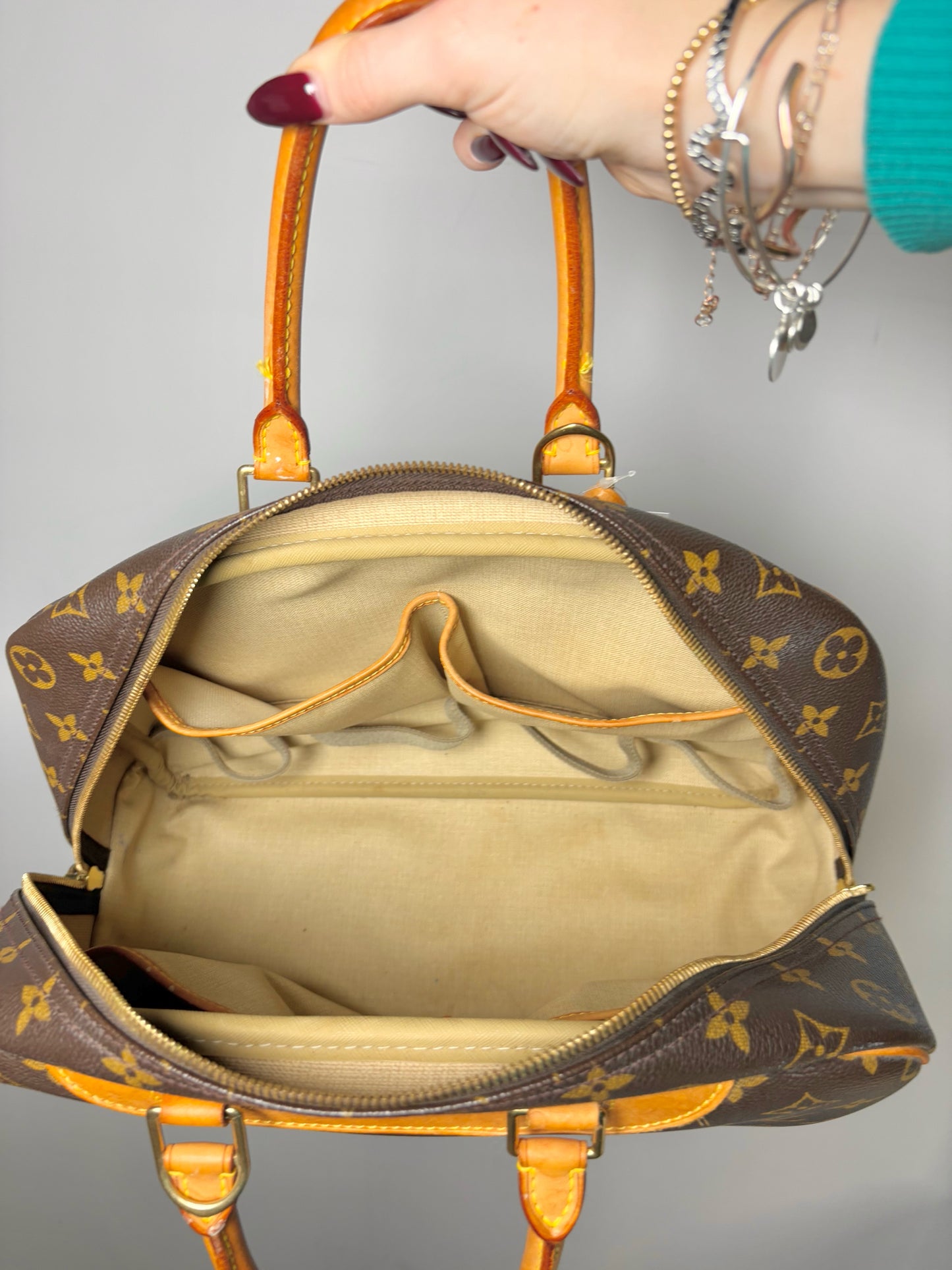Coated Canvas Louis Vuitton Monogram Brown Medium Purse