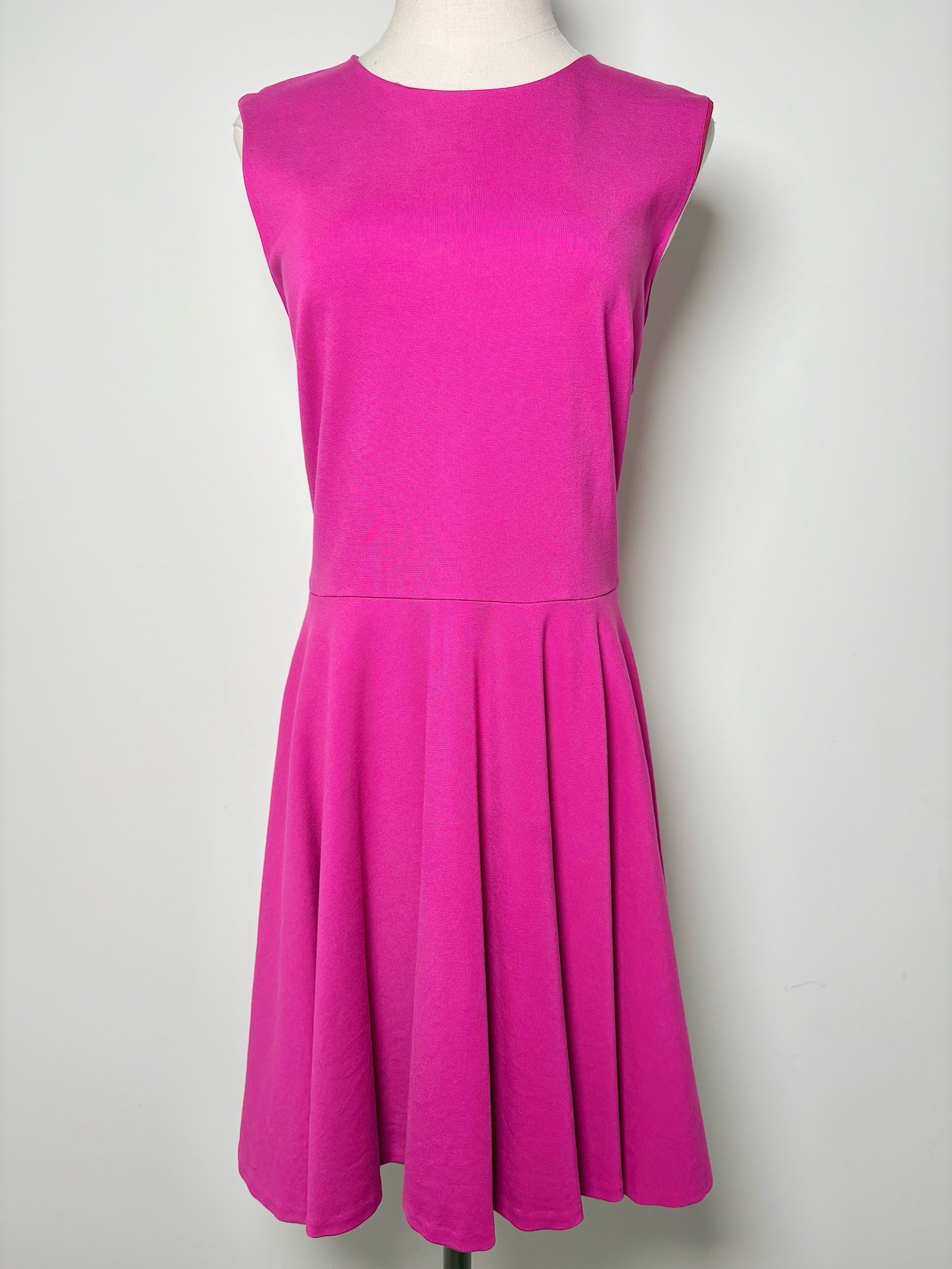 Women Size M Diane Von Furstenberg Magenta Solid Dress VIDA STYLE SHOP Women Size M Diane Von Furstenberg Magenta Solid Dress VIDA STYLE SHOP
