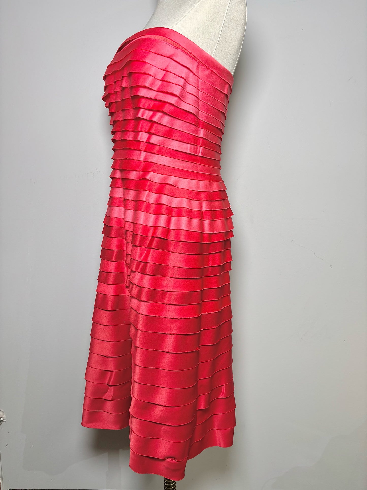 Women Size M T Tadashi Pink Gown