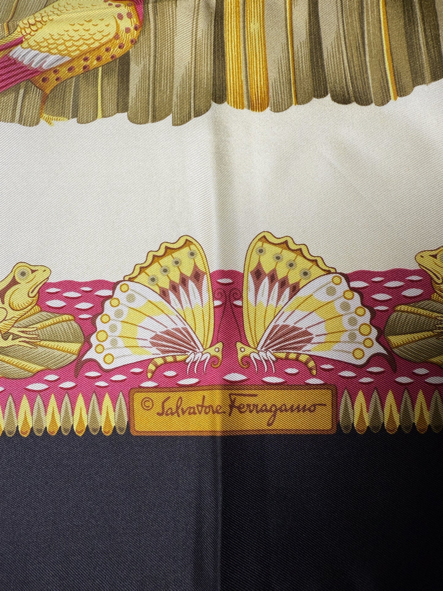 Salvatore Ferragamo Birds, Frogs, Stork, Silk Pre-owned Square Scarf