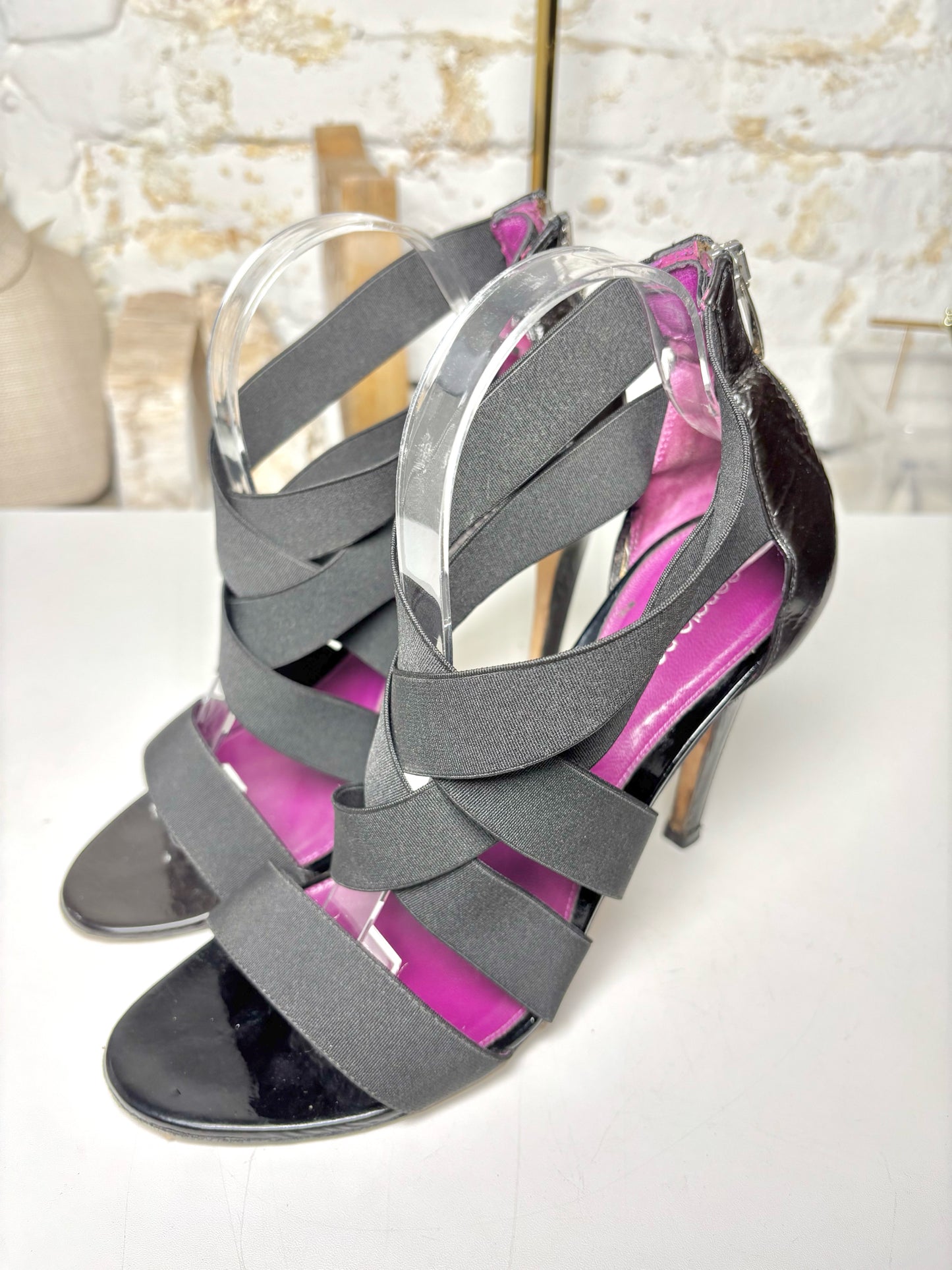W Shoe Size 40 (10, US) Sergio Rossi Black Elastic, Leather Patent Sandals
