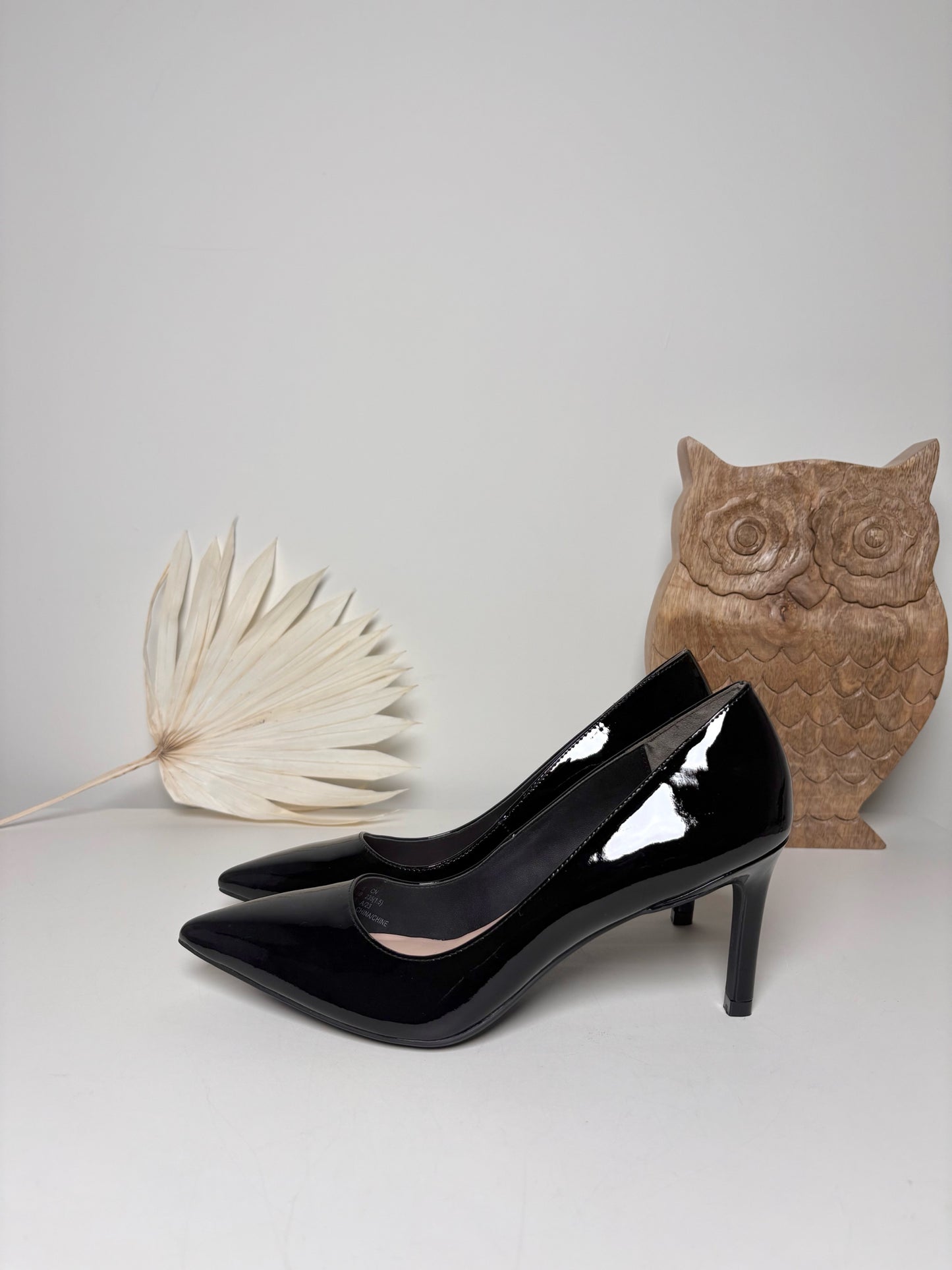 W Shoe Size 6.5 Stuart Weitzman Black Leather Patent NWOT Heels