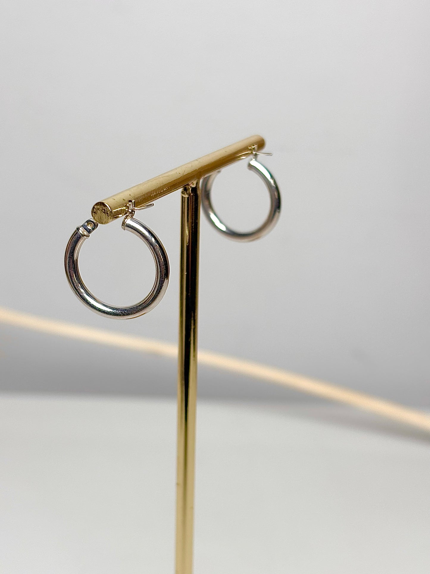 WHITE GOLD Pierce Earrings 1" Hoops