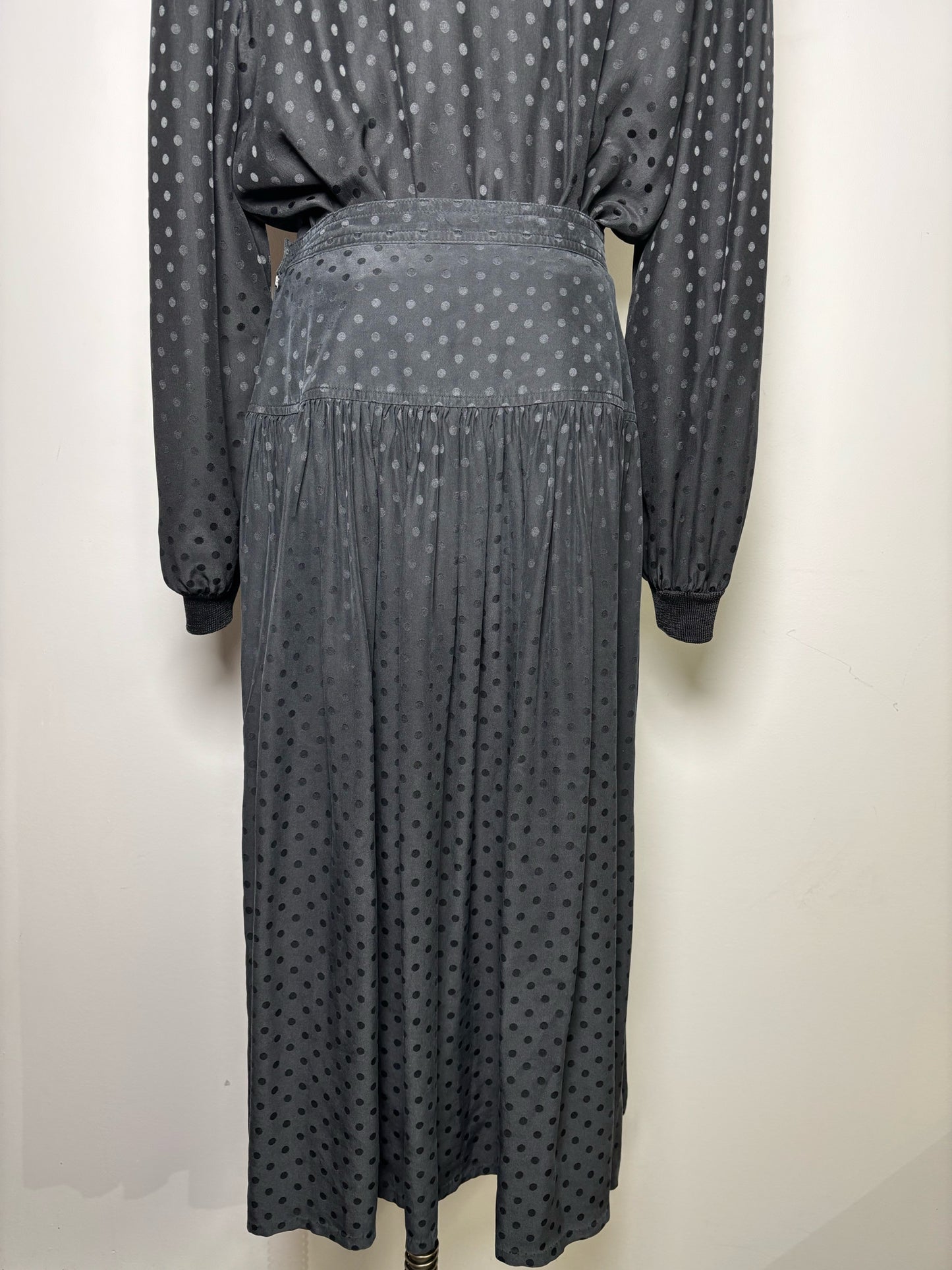 Women Size 6 Vintage Valentino Black Dot 2 Piece Silk Midi Skirt, Top Set