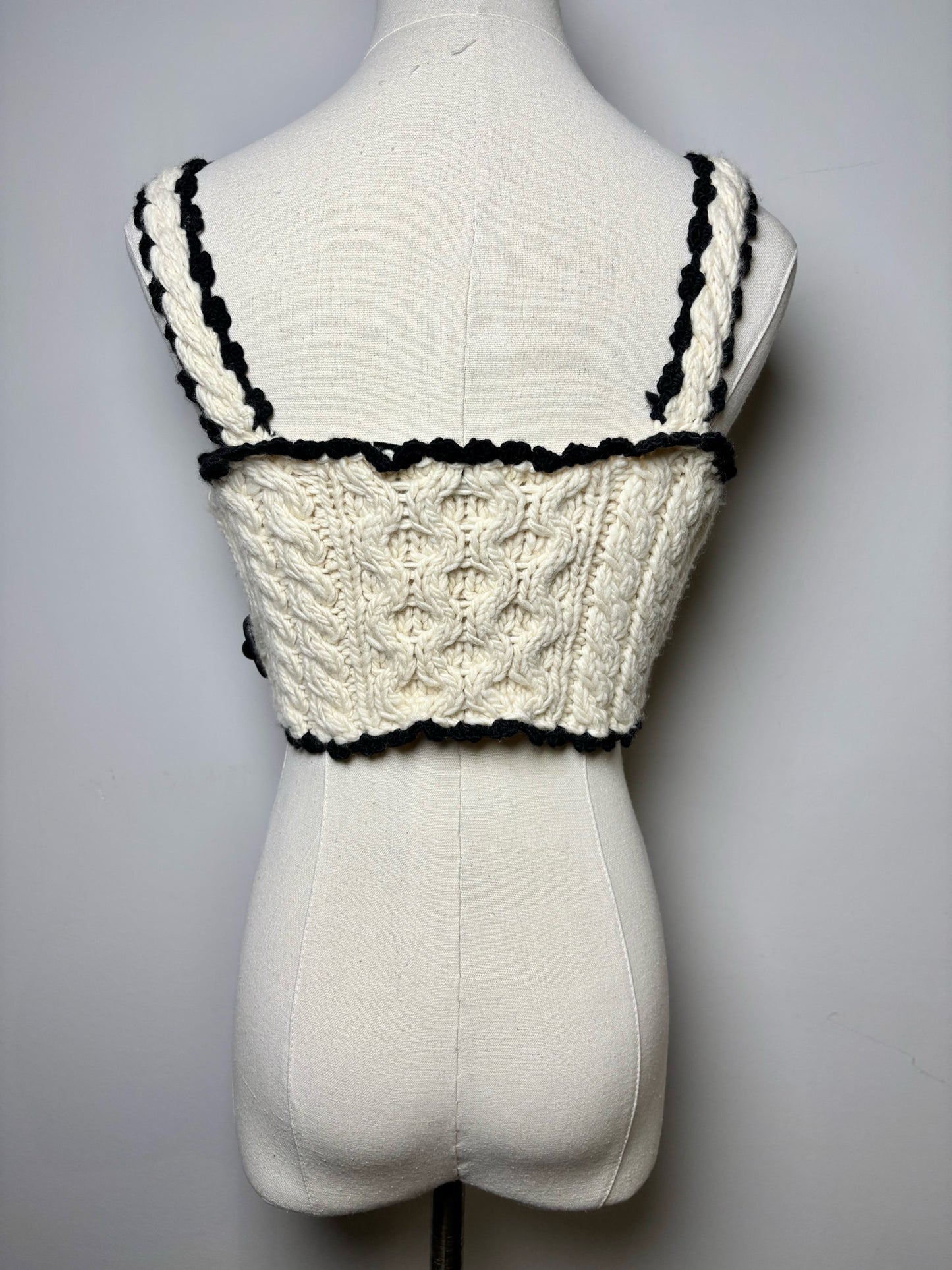 Women Size S SEA New York Cream Solid Wool Knit Top