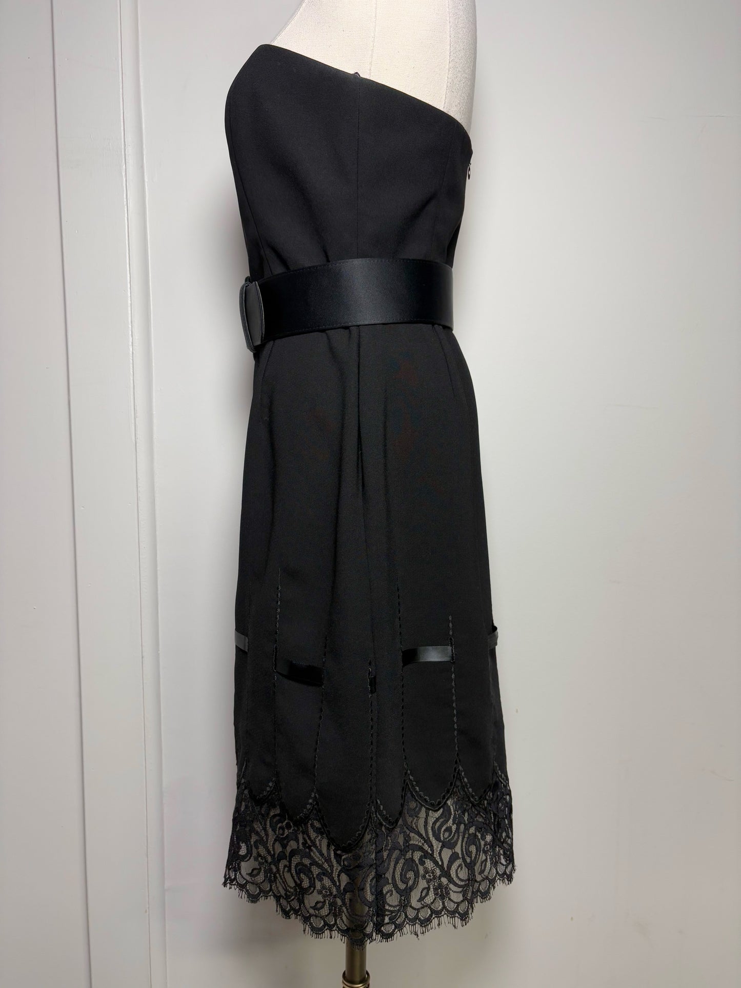 Women Size 6 Shani Black Solid Vintage Dress