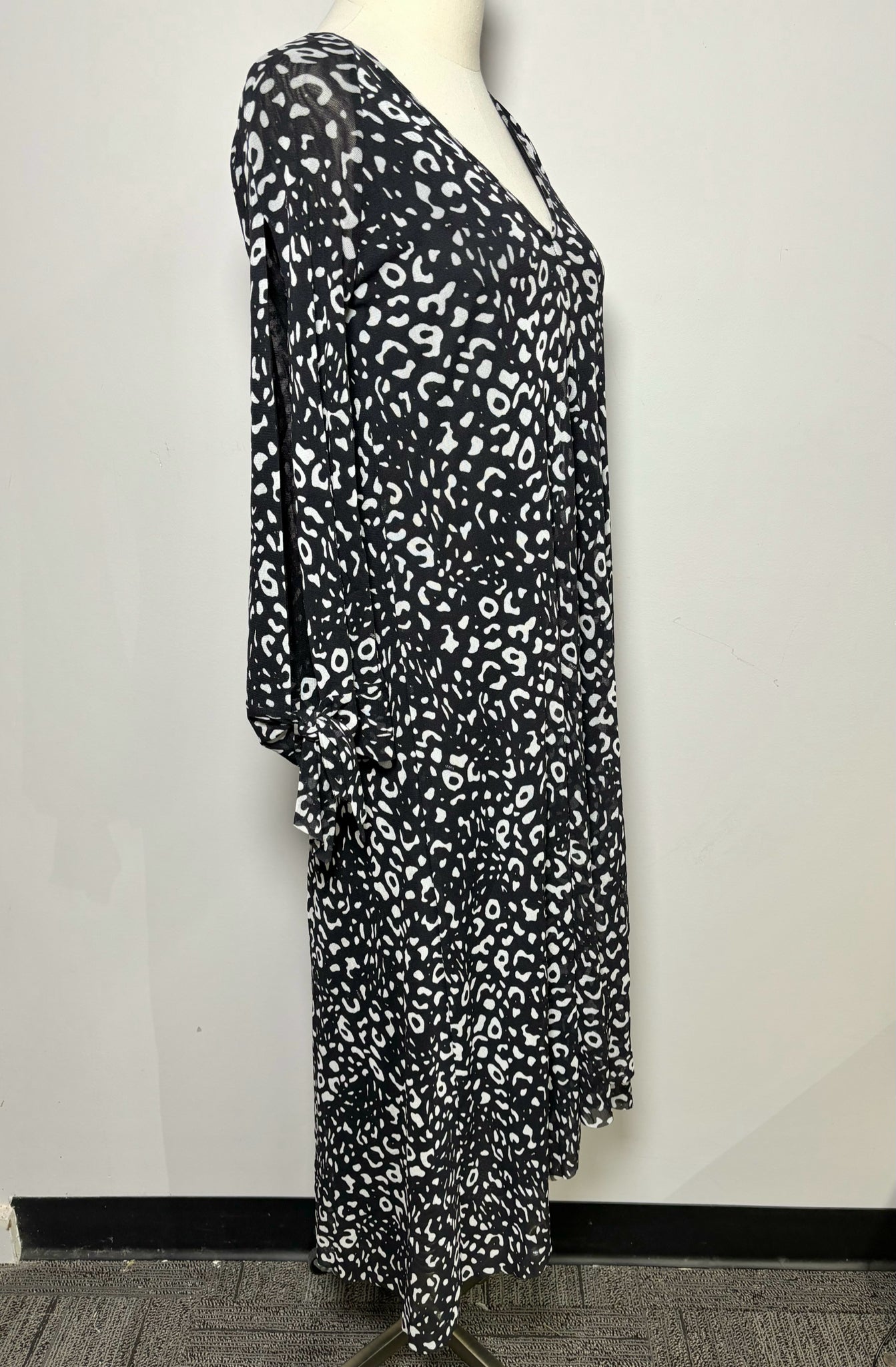 Women Size M Fuzzi Black Leopard Spots Polyester Blend Dress