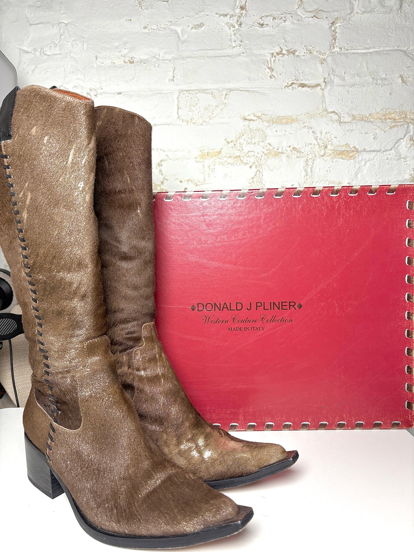 W Shoe Size 8.5 Donald J. Pliner Brown Leather Calf Hair Western Couture Boots