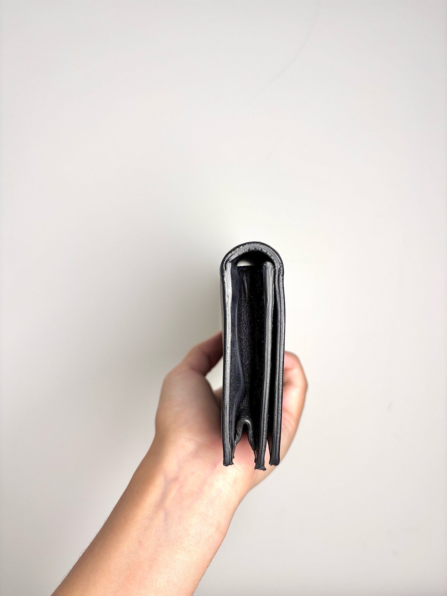 Gucci Solid Leather Black Cowhide Clutch Purse