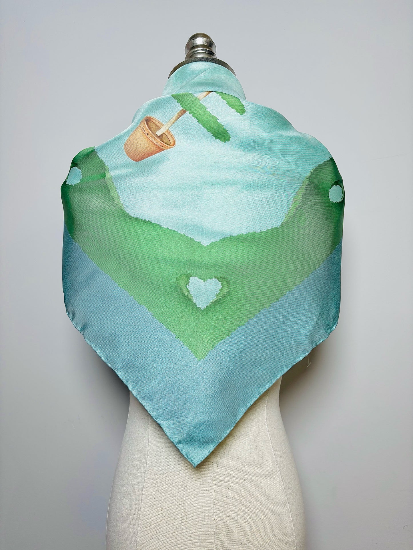 Bvlgari Green Graphic Print Silk 34 x 34 Scarf
