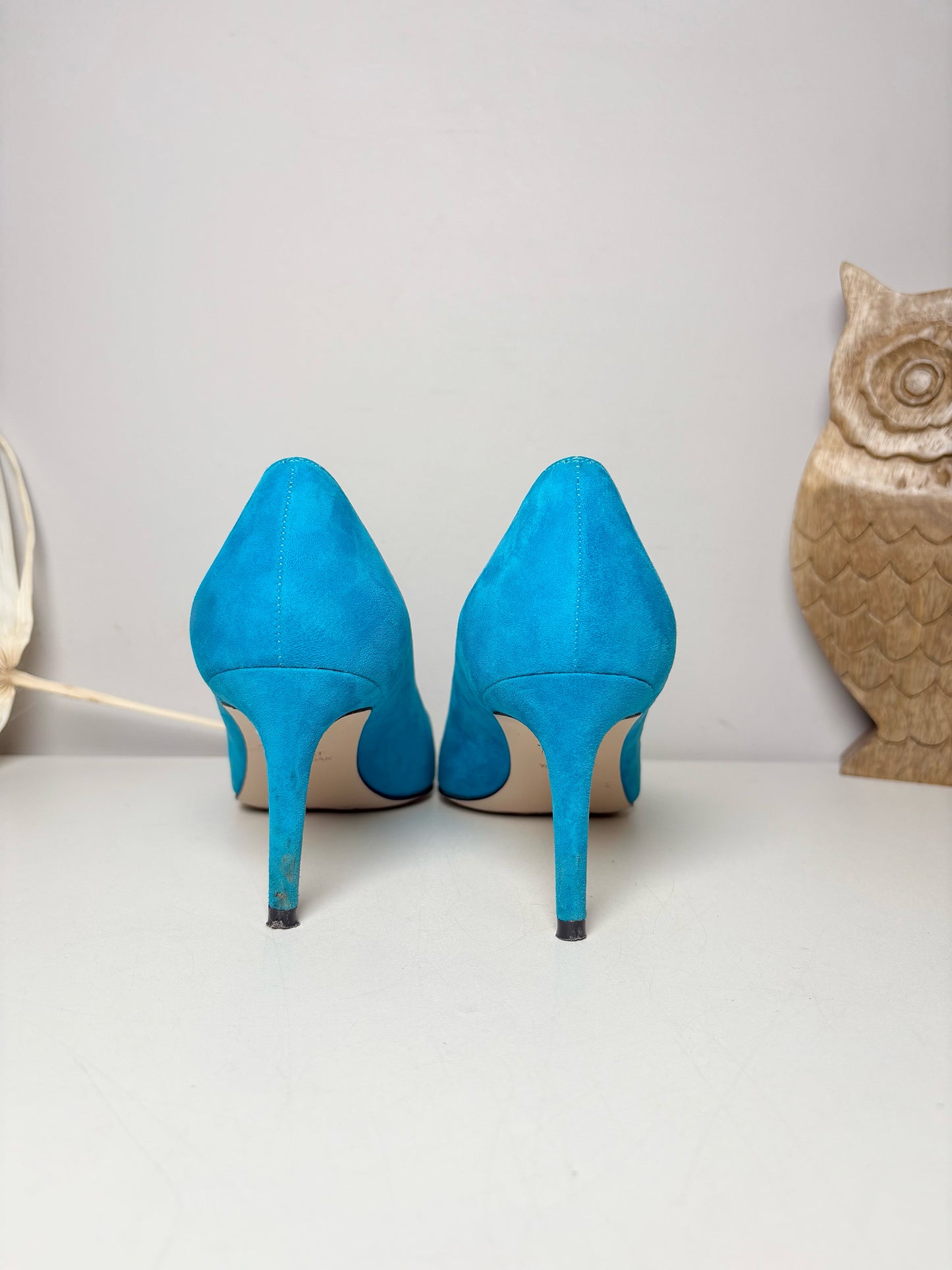 W Shoe Size 8 Stuart Weitzman Turquoise Leather Suede Heels