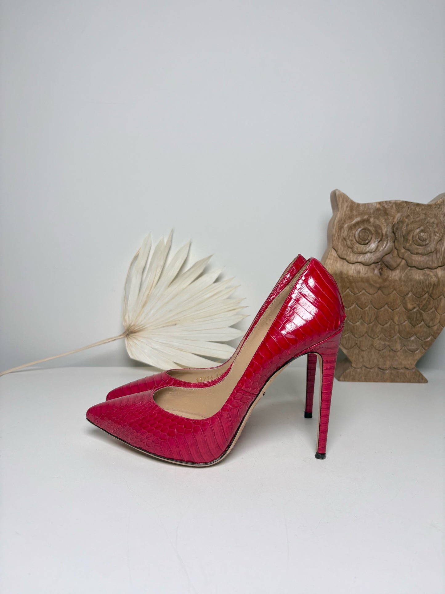 W Shoe Size 37.5 Dolce & Gabbana Red Leather Snake Skin Heels
