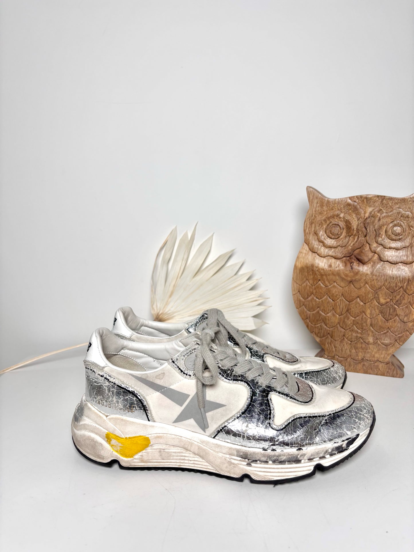 W Shoe Size 38 (7.5) Golden Goose White, Metallic Silver Star Running Shoes