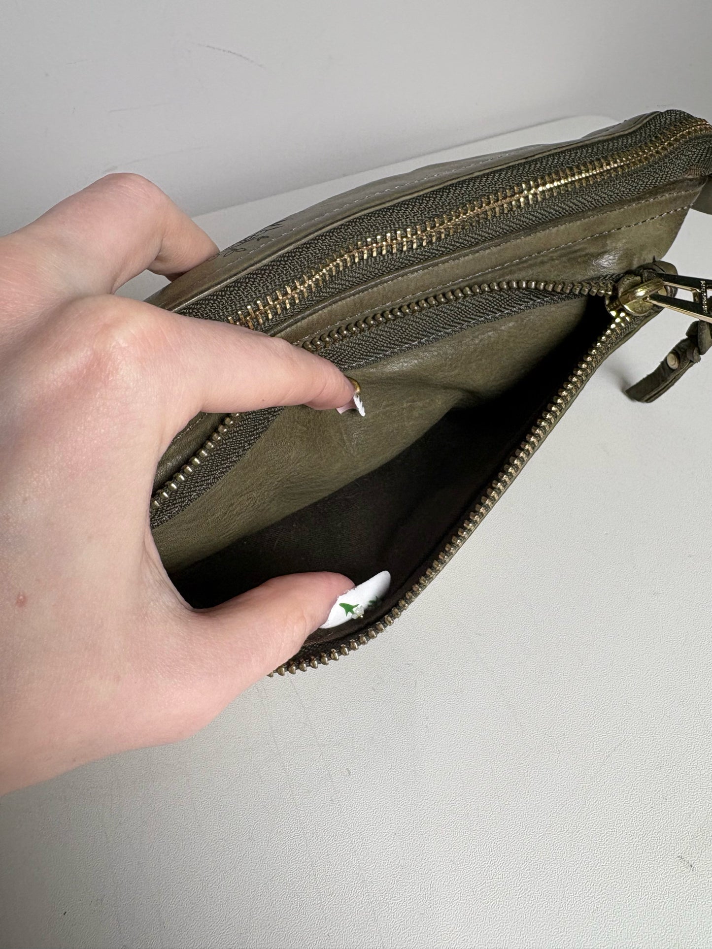 Zadig & Voltaire 100% Leather Pre-owned Charcoal Rock Clutch Purse