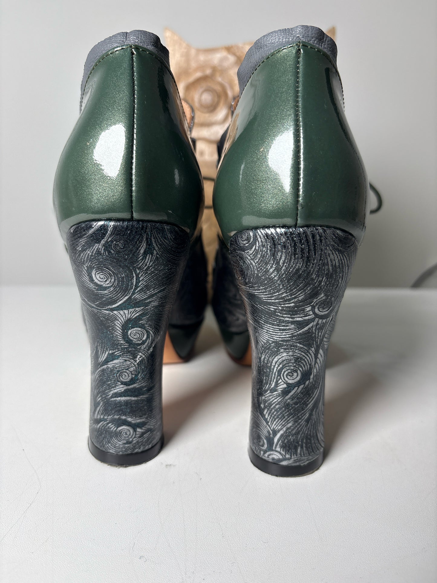 W Shoe Size 8 John Fluevog Green Leather Cowhide, Patent Heels