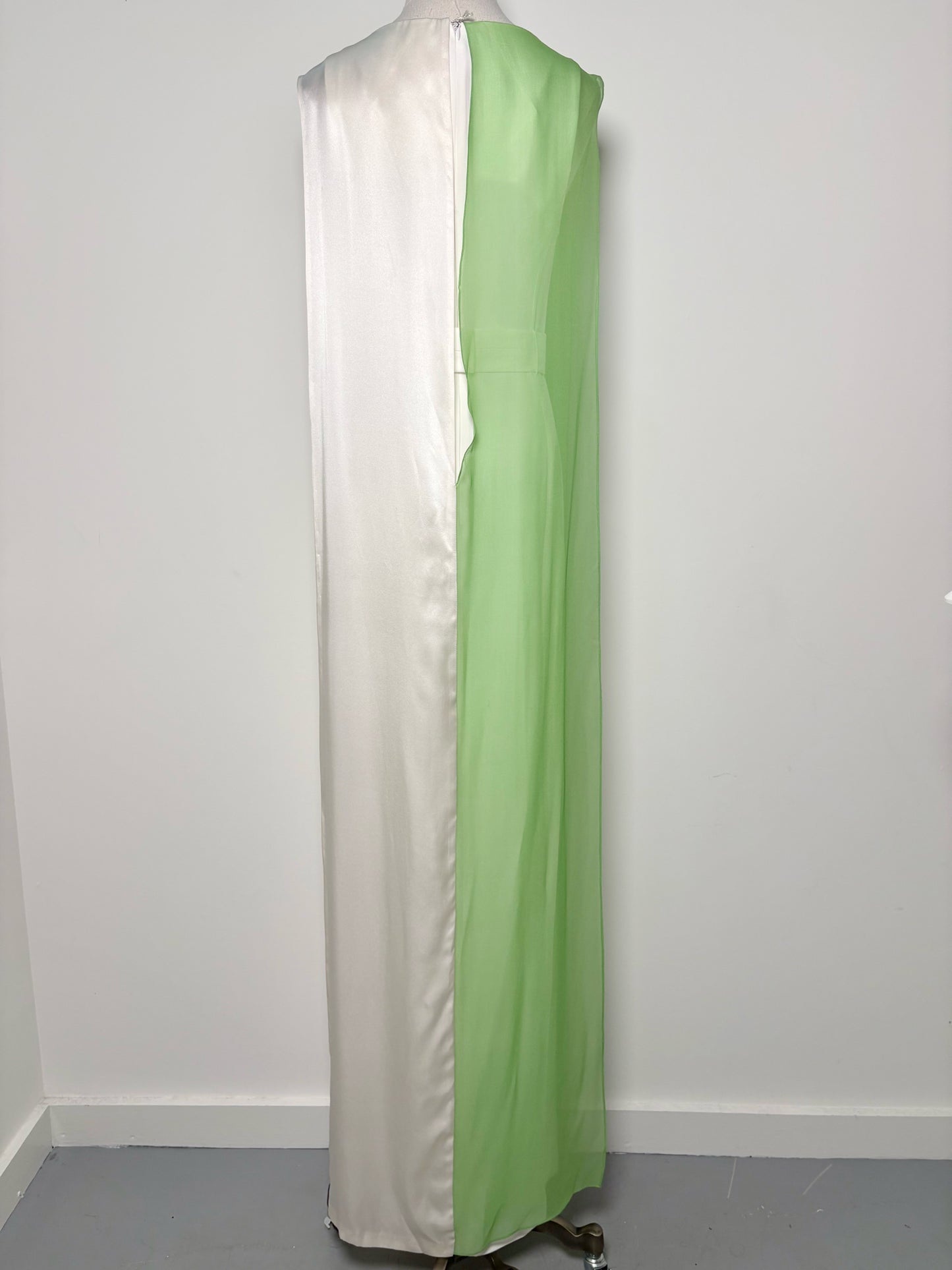 Women Size 42 ( 6 US) Hussein Chalayan Ivory w/Green Block Colorblock Silk Gown