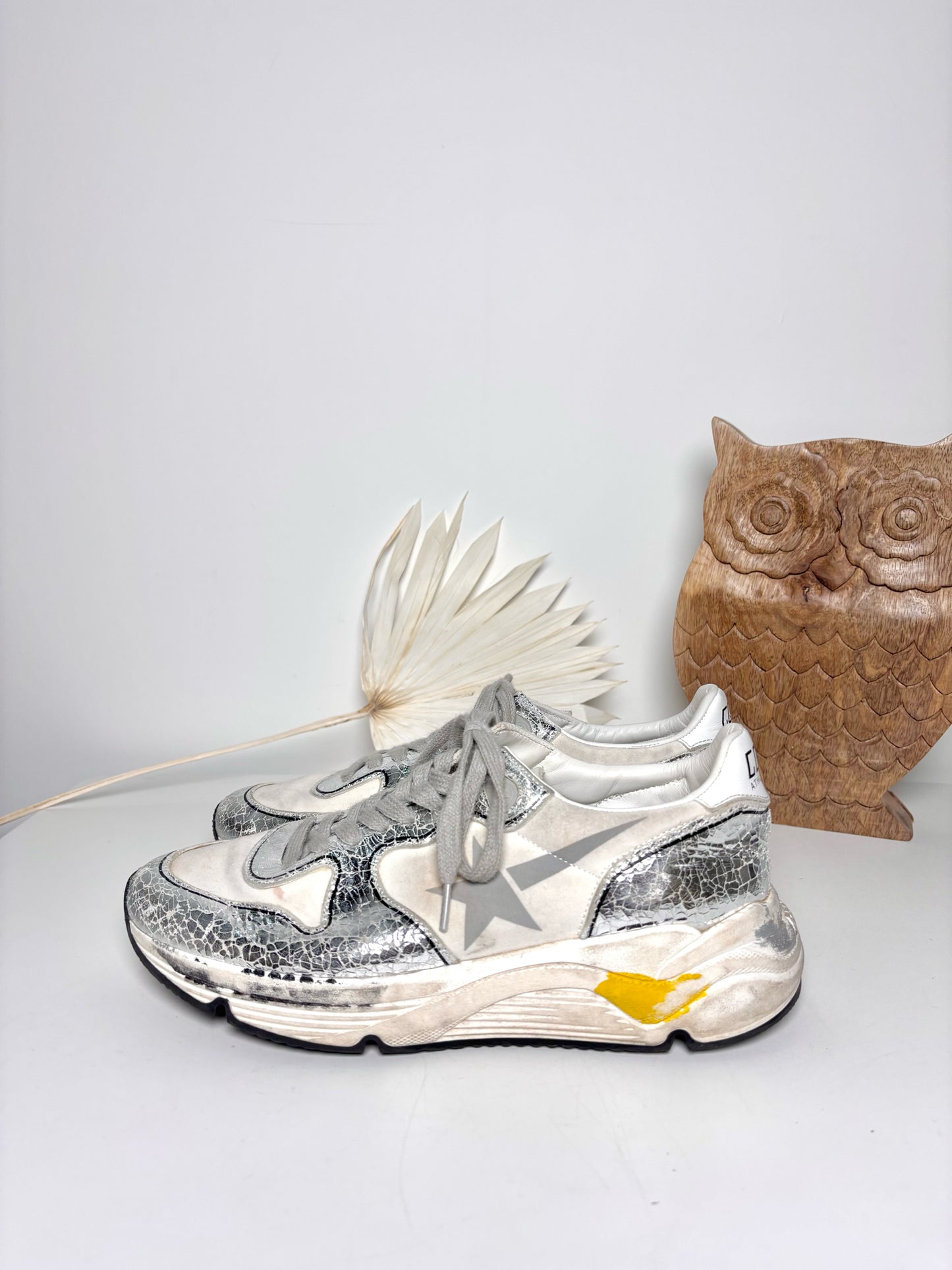 W Shoe Size 38 (7.5) Golden Goose White, Metallic Silver Star Running Shoes