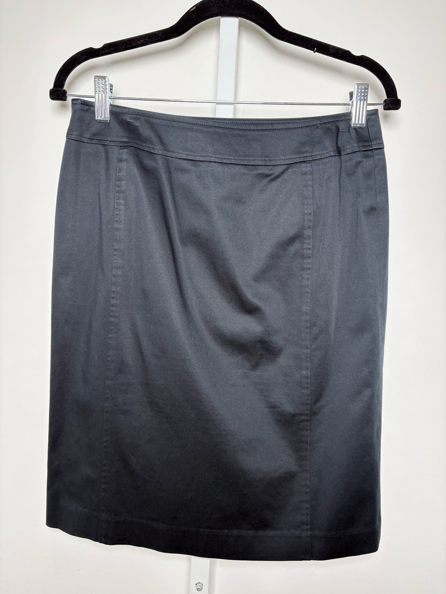 Women Size 2 Lafayette 148 Black Solid Skirt