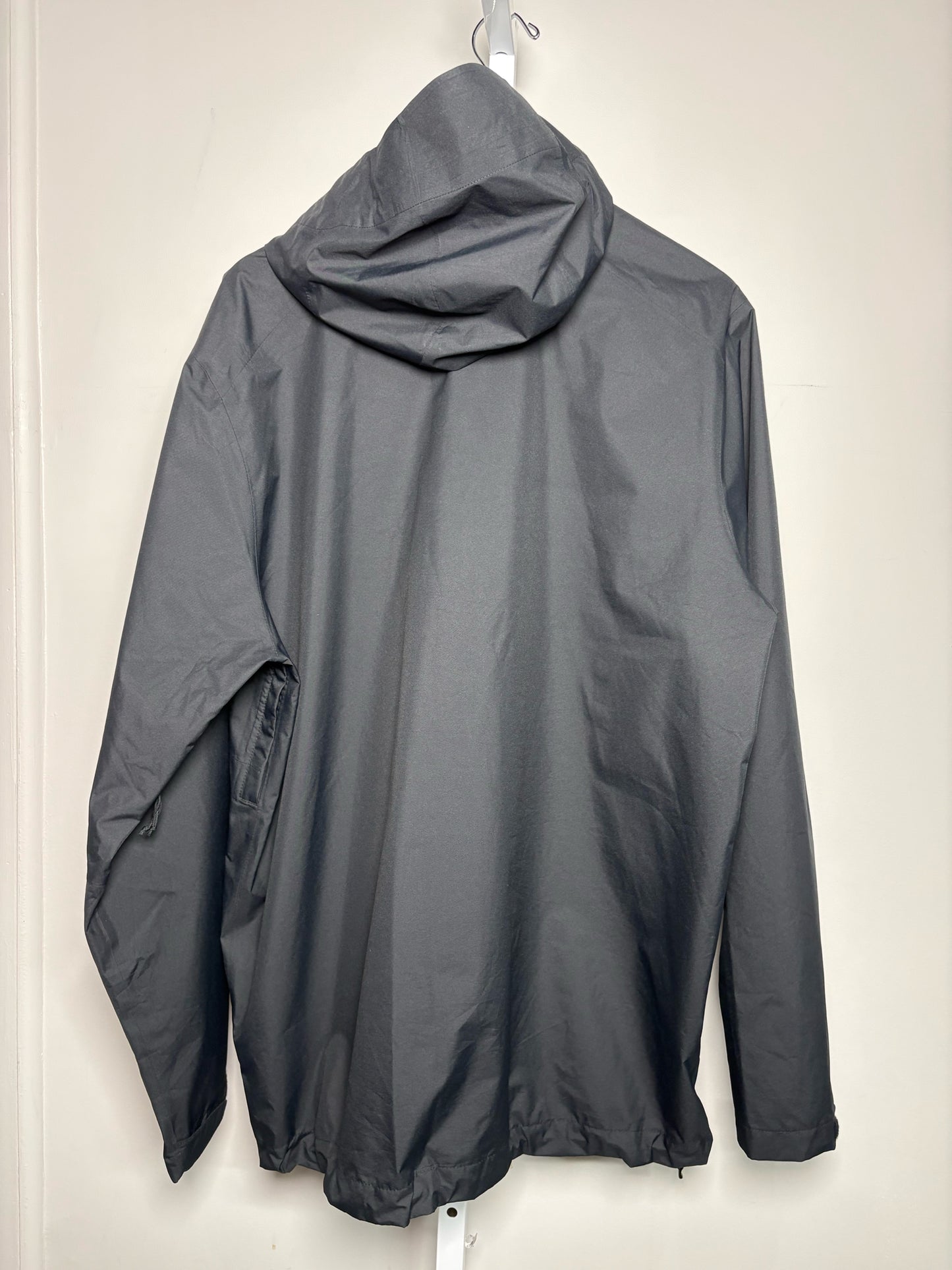 Mountain Hard Wear Black Polyester Solid Men's XL TG Jacket