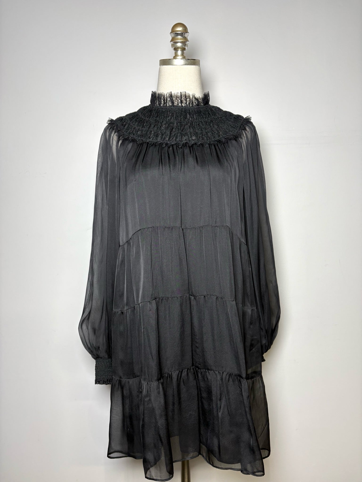 alice olivia black lace dress EDERA RUFFLE LACE MAXI GOWN in BLACK