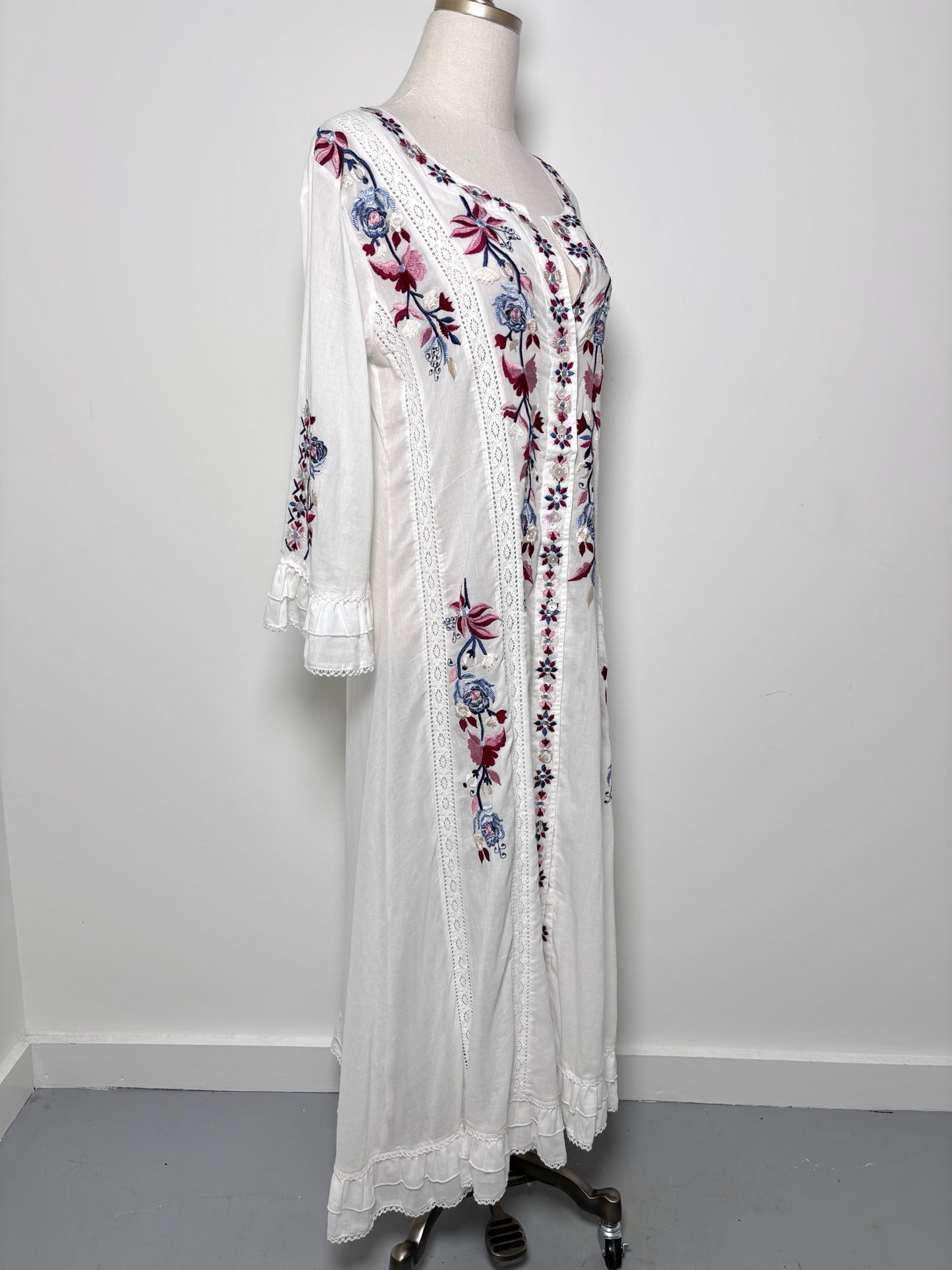 Women Size XS Misa Los Angeles White Embroidered Cotton Maxi Dress